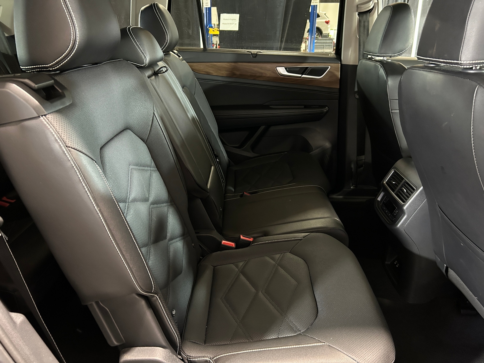 Thumbnail: 2025 Volkswagen Atlas - 5