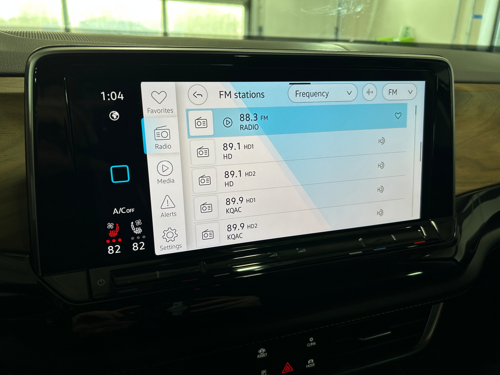 Thumbnail: 2025 Volkswagen Atlas - 3