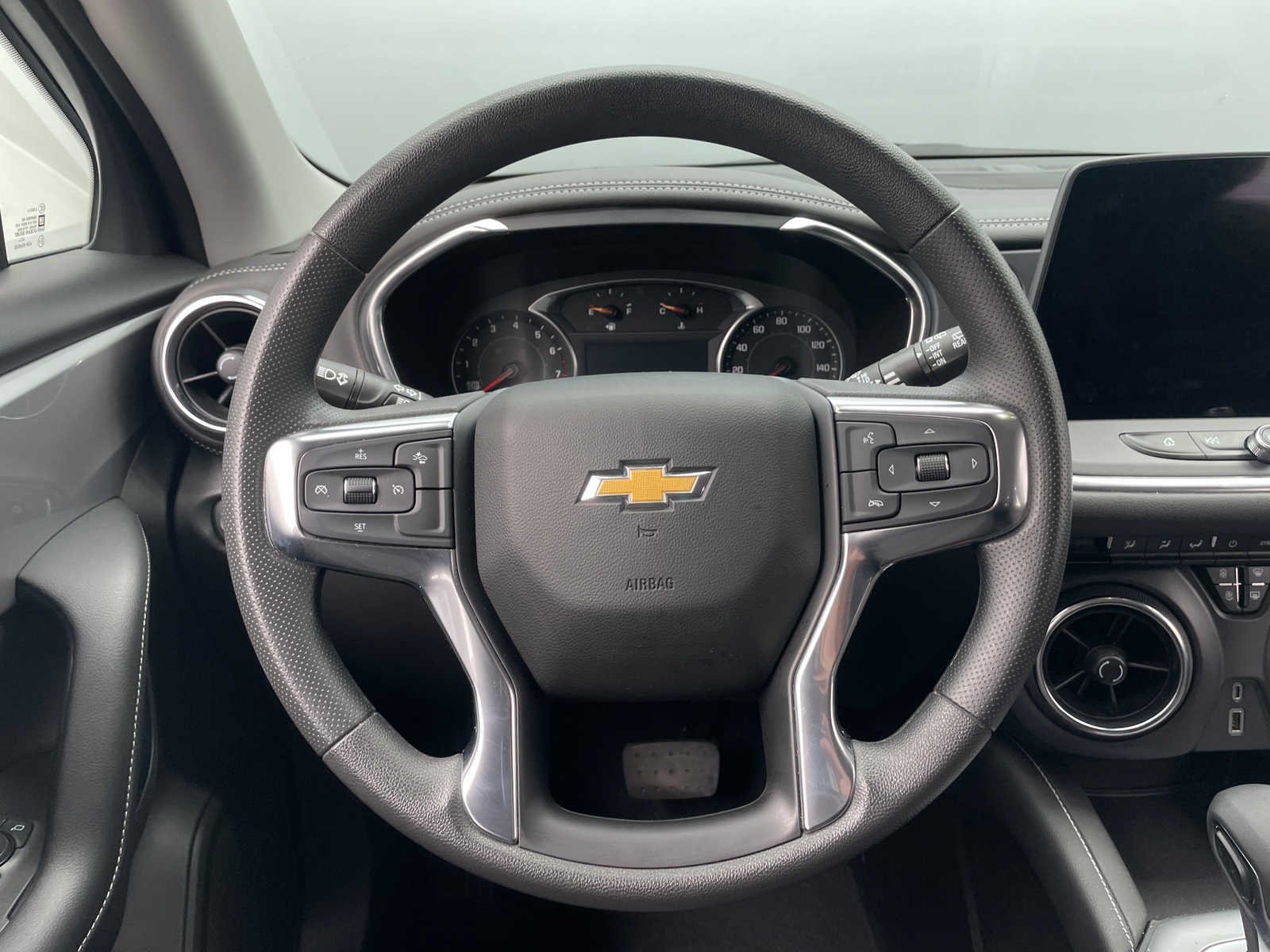 Thumbnail: 2025 Chevrolet Blazer - 5