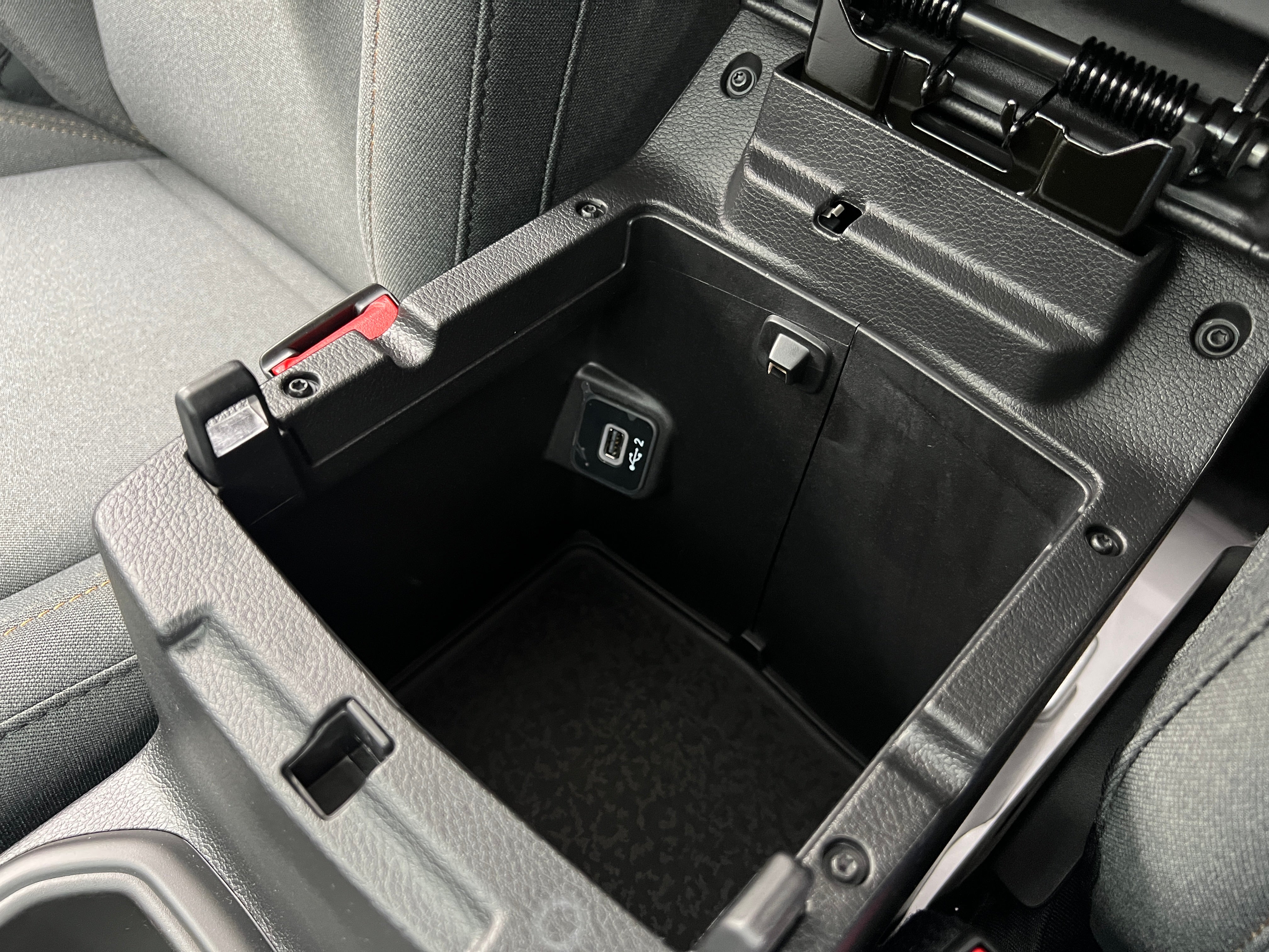 2026 Jeep Wrangler 4-Door Willys - Photo 13