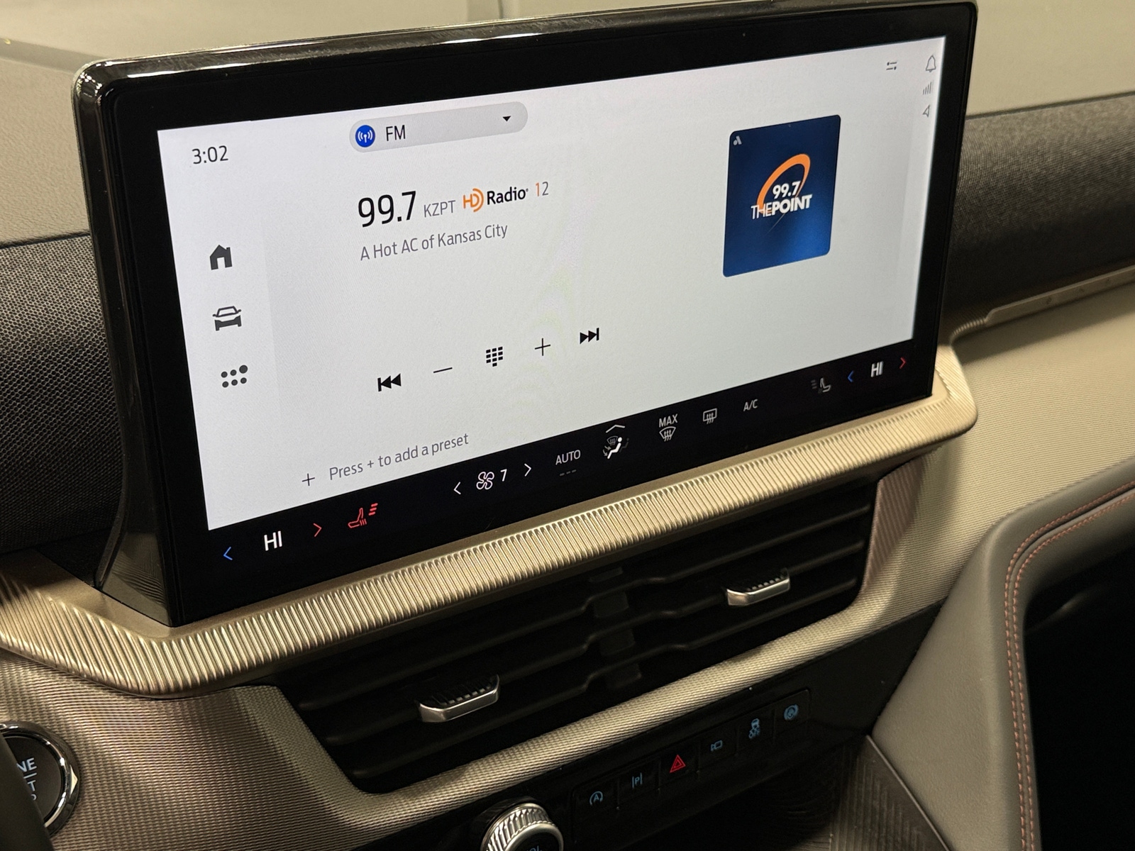 Thumbnail: 2025 Ford Explorer - 4