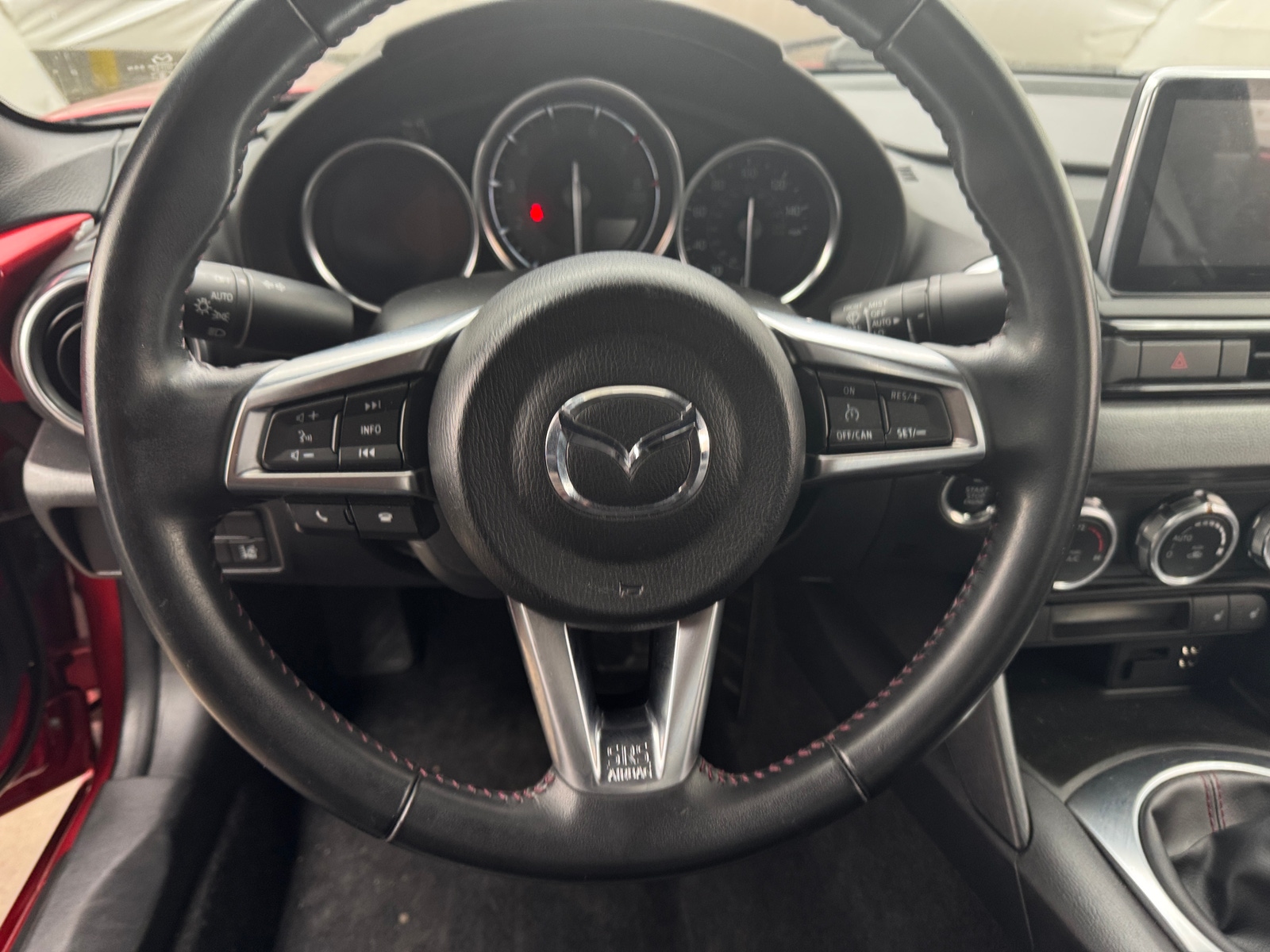 Thumbnail: 2016 Mazda MX-5 Miata - 4