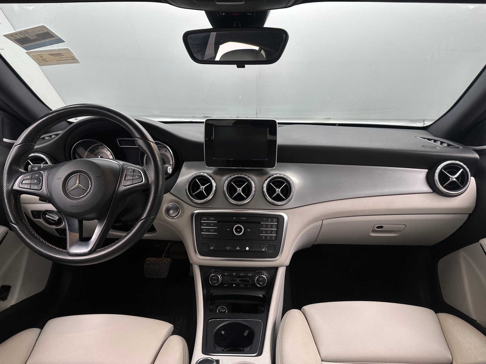 Thumbnail: 2017 Mercedes-Benz GLA - 2