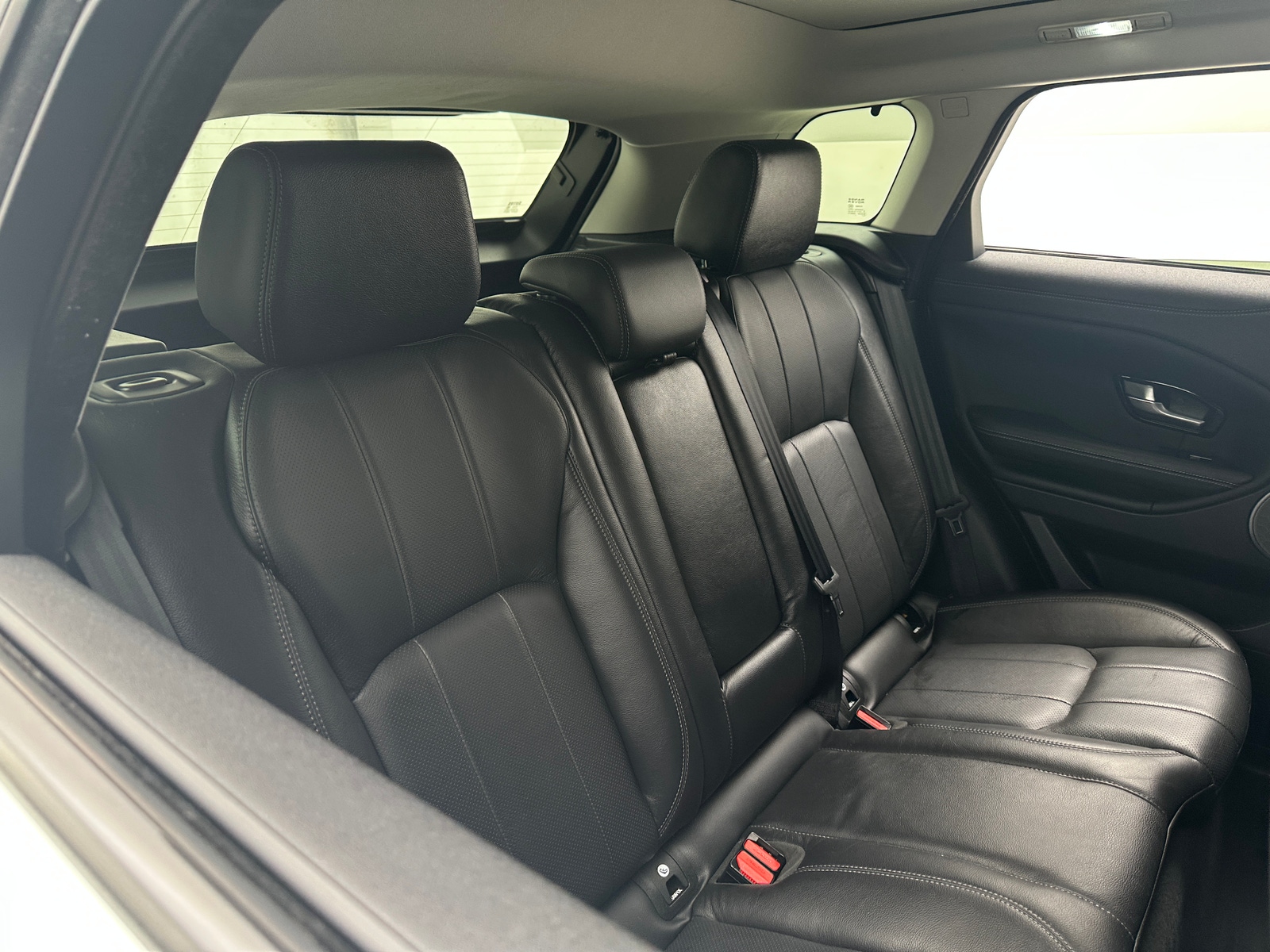 Thumbnail: 2018 Land Rover Range Rover Evoque - 6