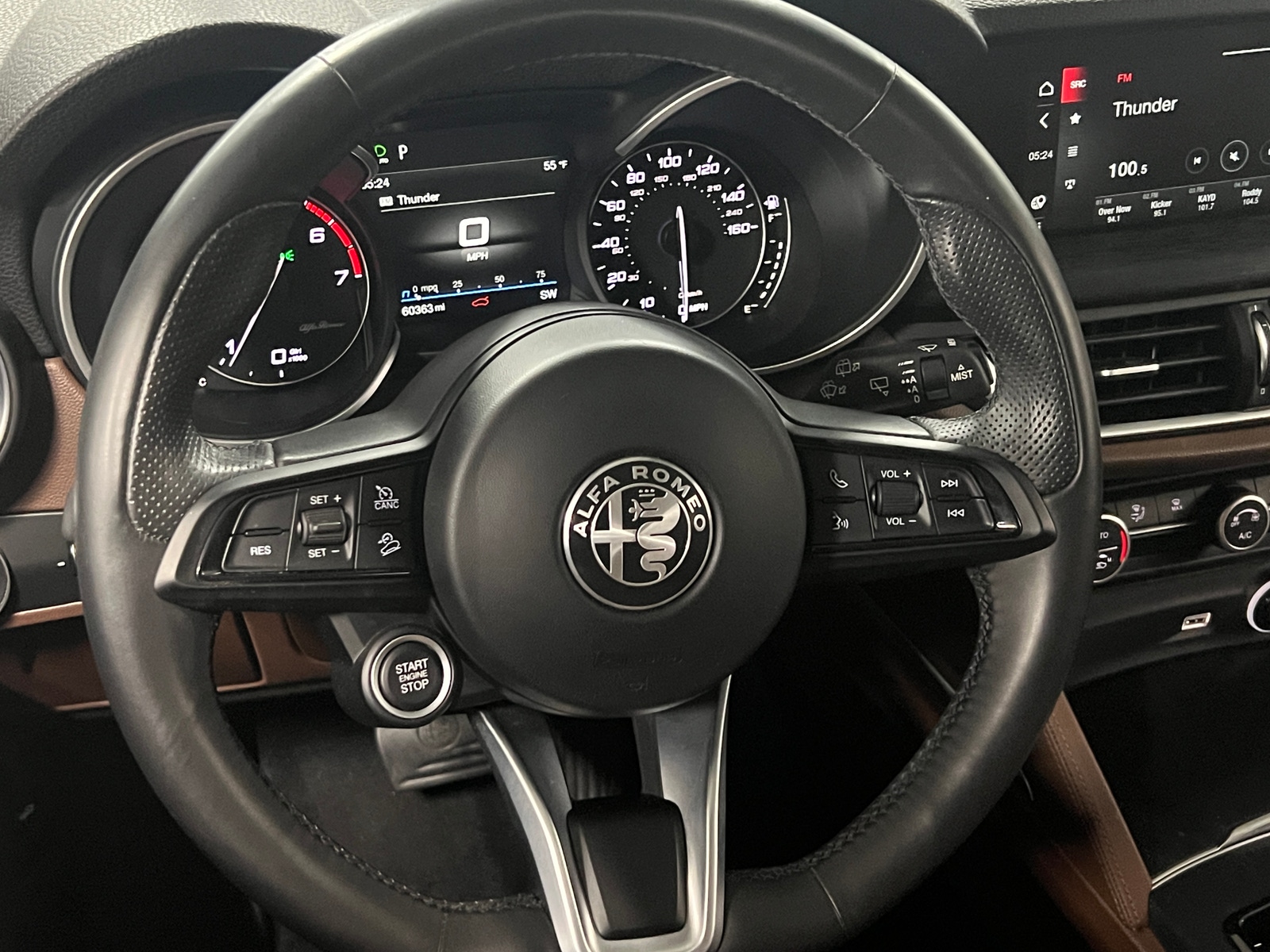 Thumbnail: 2020 Alfa Romeo Stelvio - 4