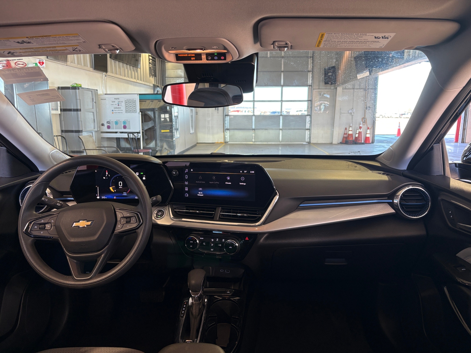 Thumbnail: 2025 Chevrolet Trax - 3