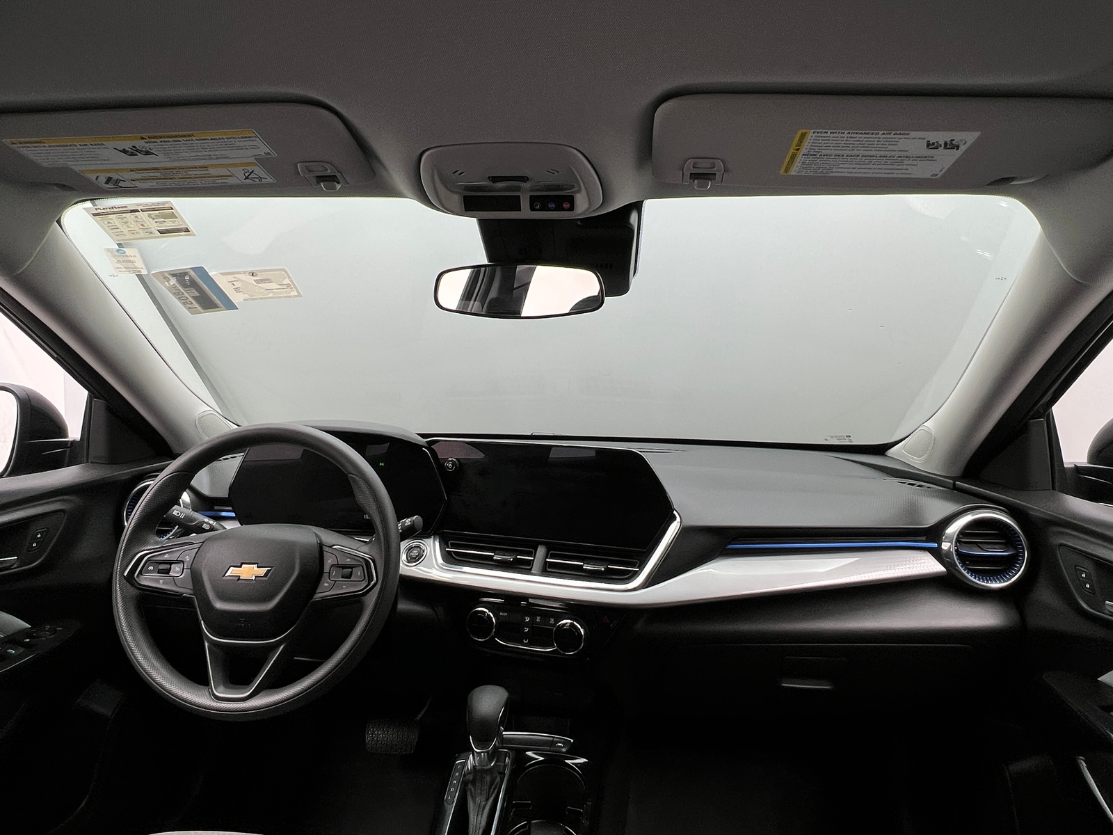 Thumbnail: 2025 Chevrolet Trax - 3