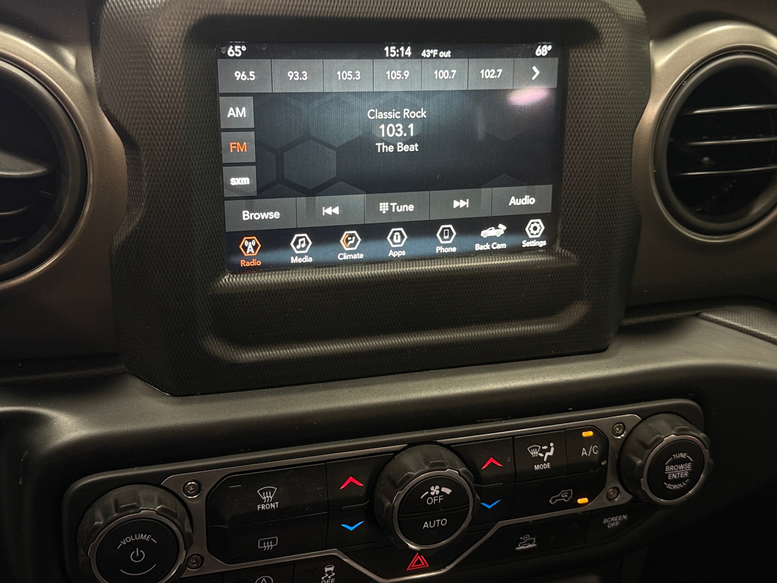 Thumbnail: 2022 Jeep Gladiator - 4