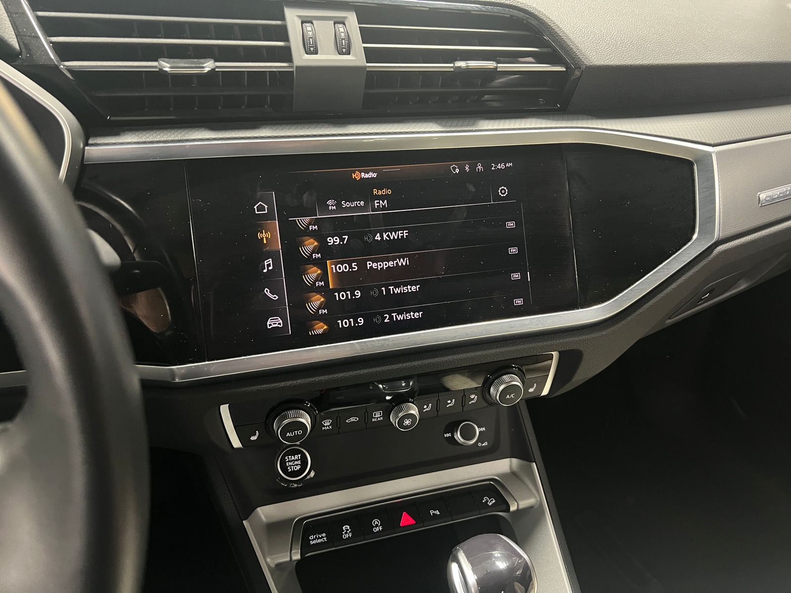 Thumbnail: 2022 Audi Q3 - 3