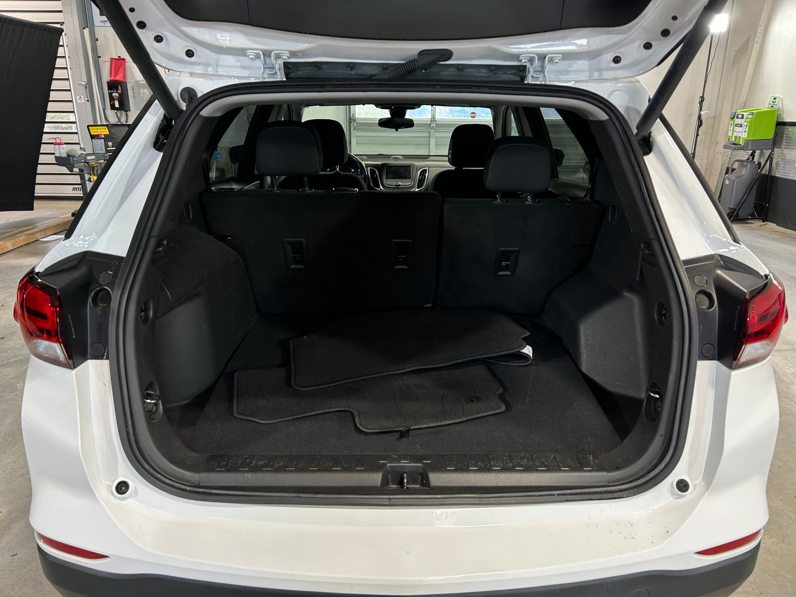 Thumbnail: 2022 Chevrolet Equinox - 7