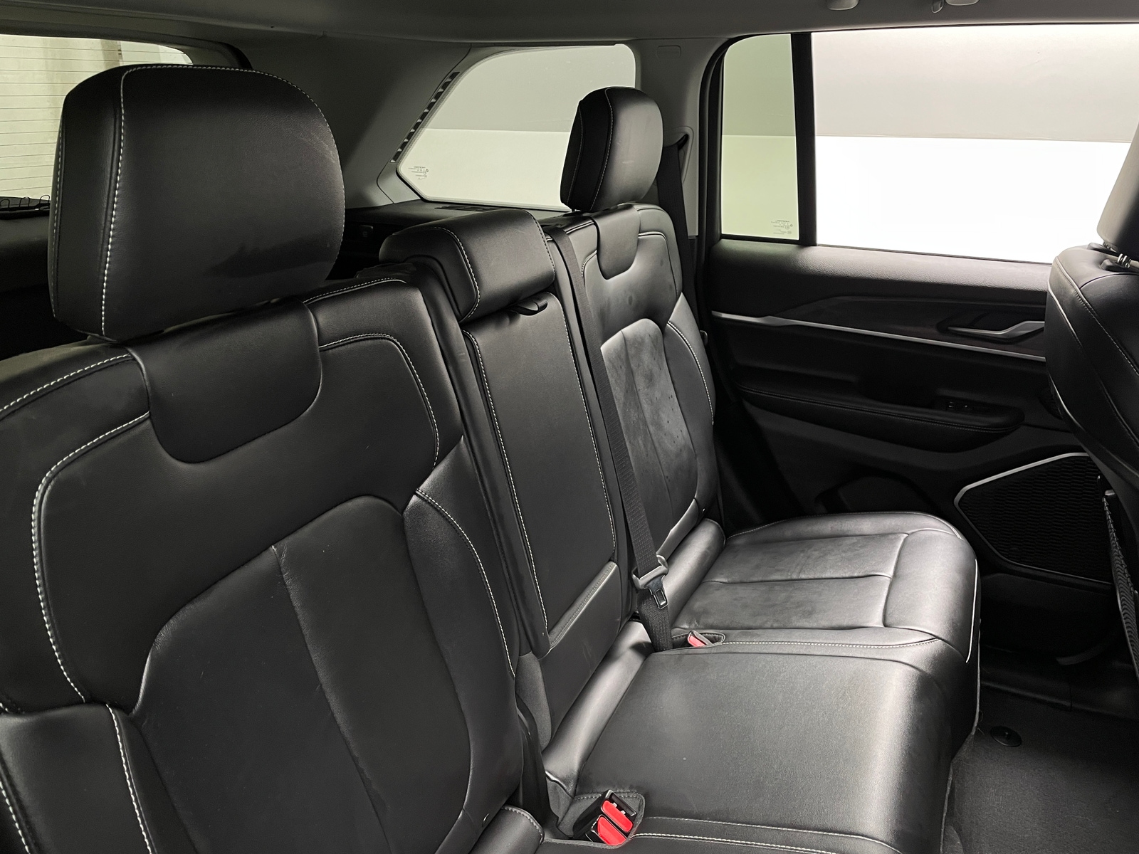 Thumbnail: 2022 Jeep Grand Cherokee - 5