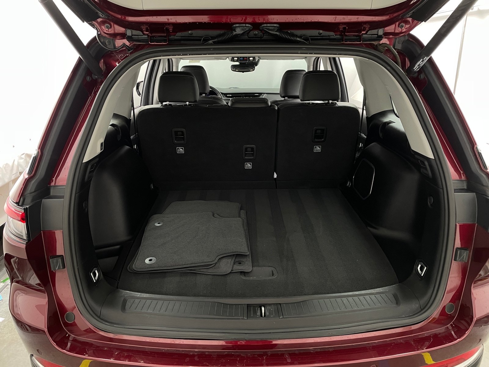 Thumbnail: 2022 Jeep Grand Cherokee - 6