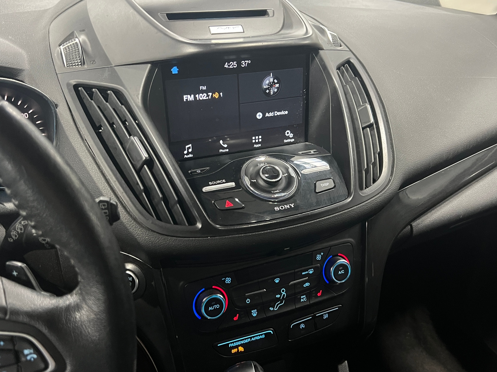 Thumbnail: 2017 Ford Escape - 3