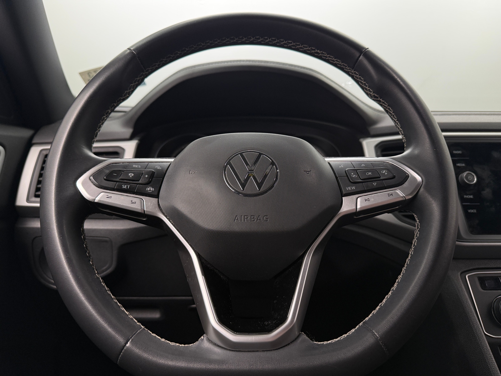 Thumbnail: 2021 Volkswagen Atlas - 4