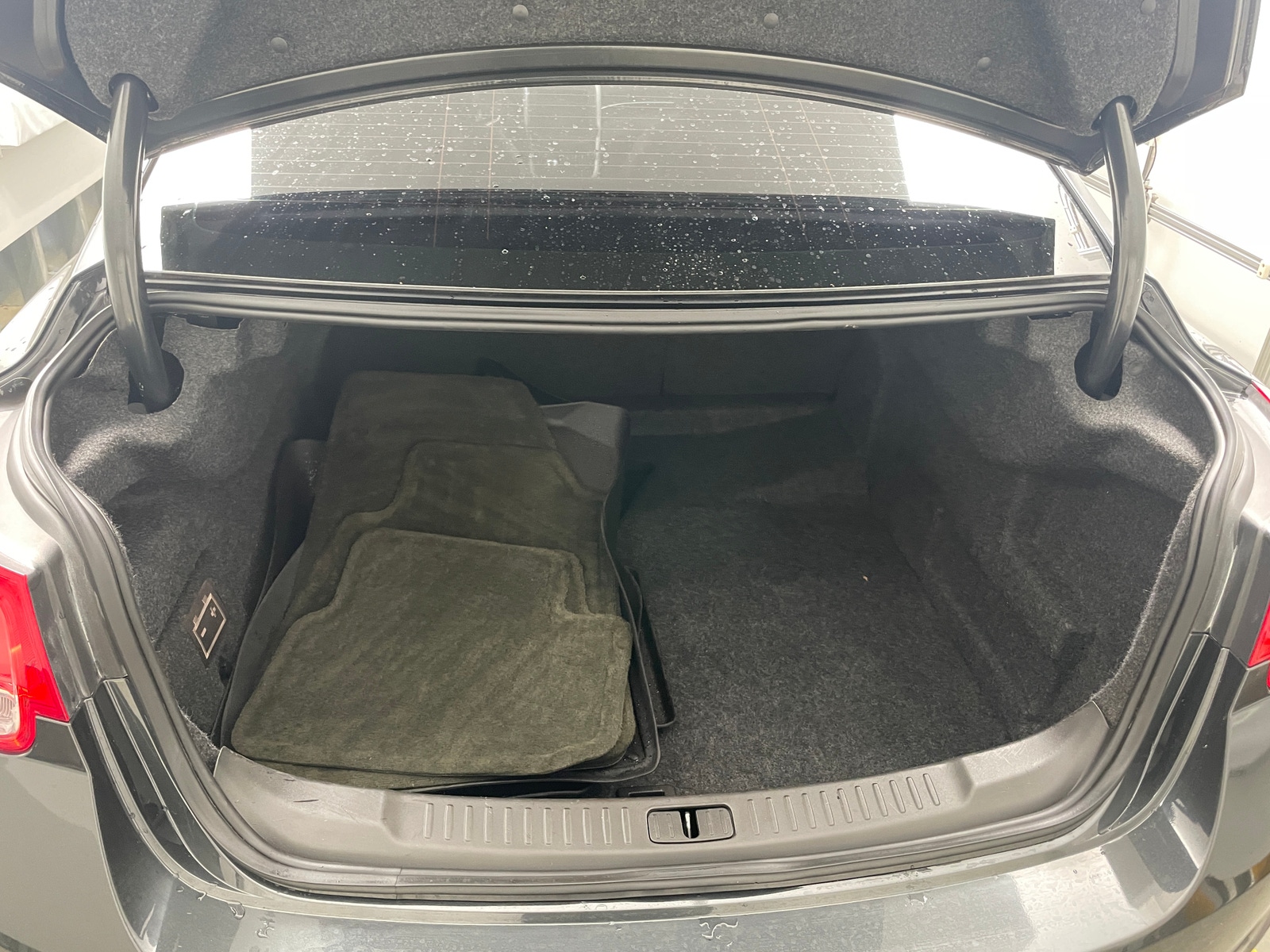 Thumbnail: 2015 Chevrolet Malibu - 6