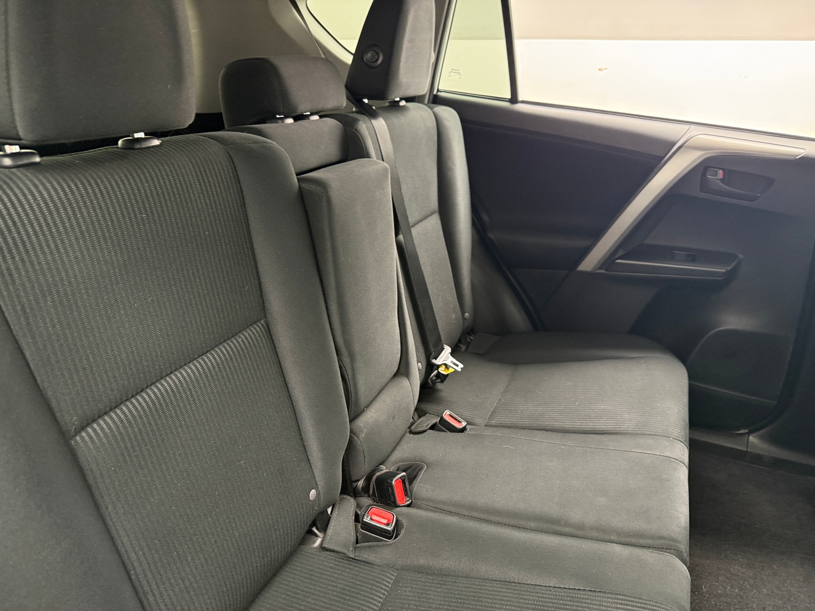 Thumbnail: 2018 Toyota RAV4 - 6