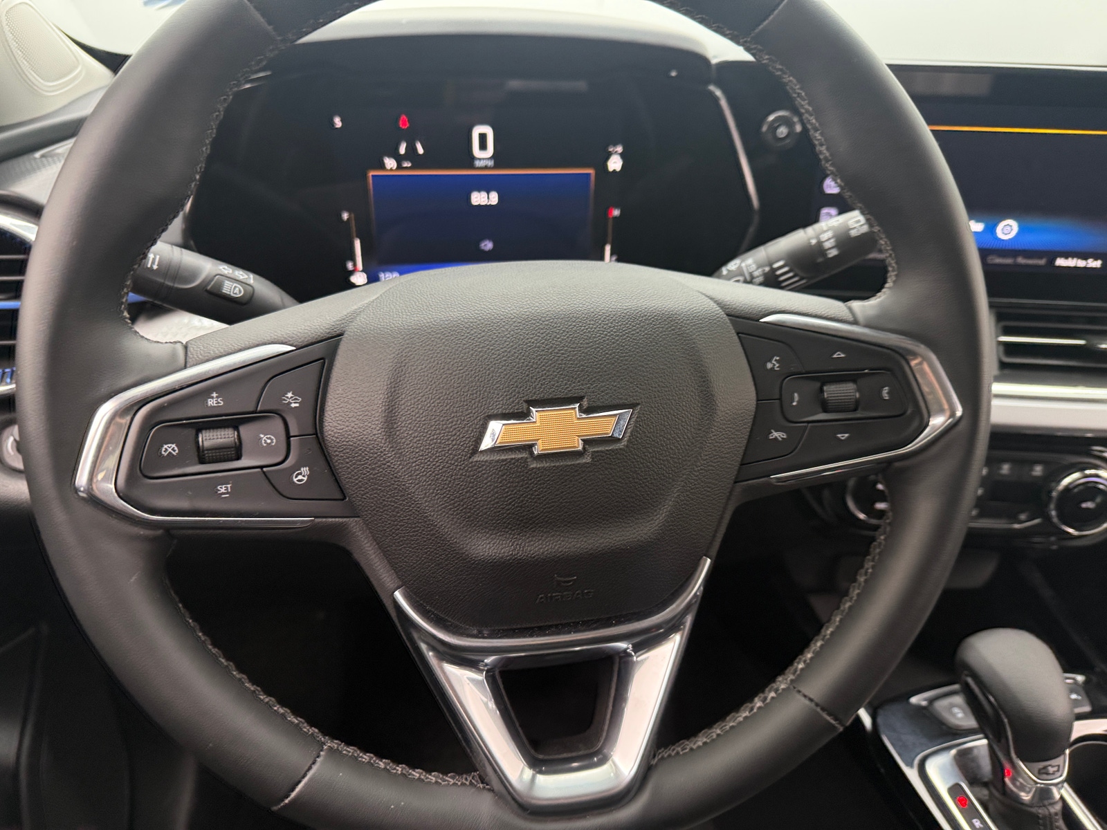 Thumbnail: 2024 Chevrolet Trax - 5