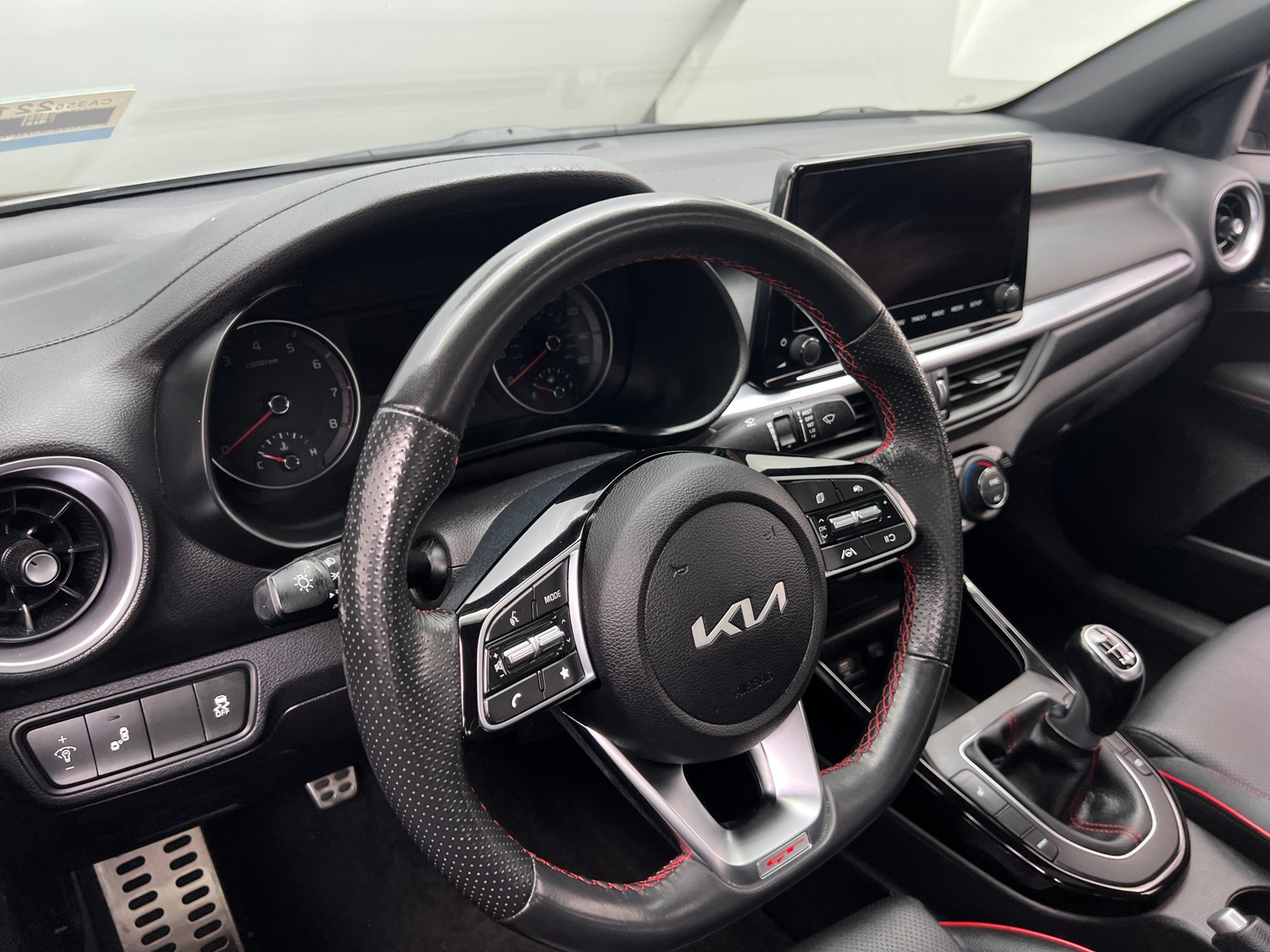 Thumbnail: 2023 Kia Forte - 4