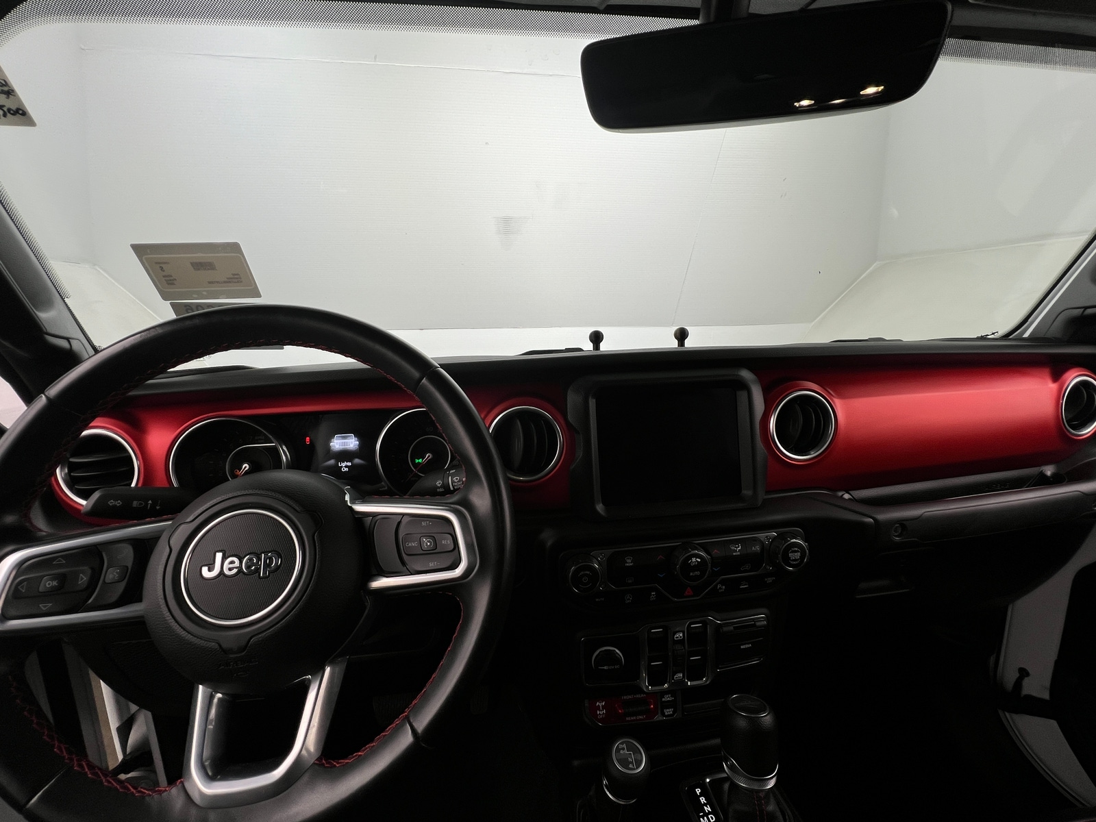 Thumbnail: 2020 Jeep Gladiator - 2