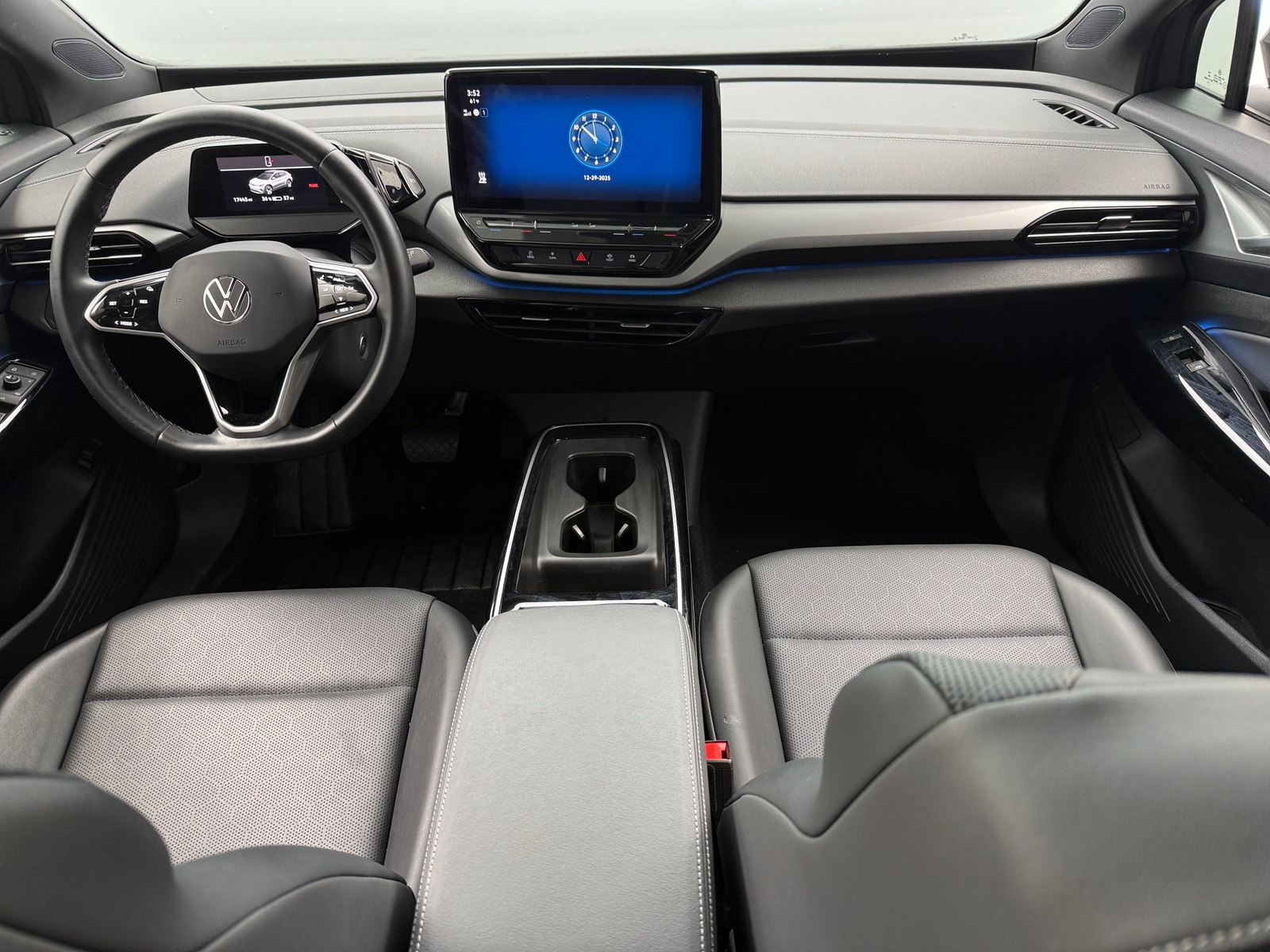 Thumbnail: 2023 Volkswagen ID.4 - 2