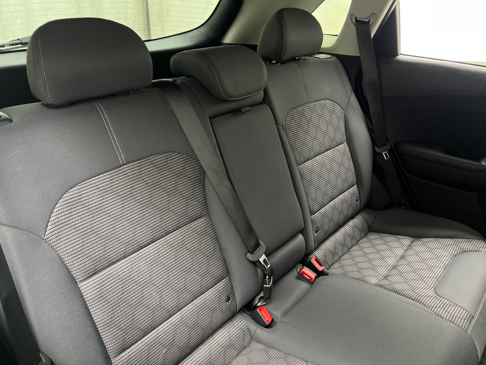 Thumbnail: 2019 Kia Niro - 6