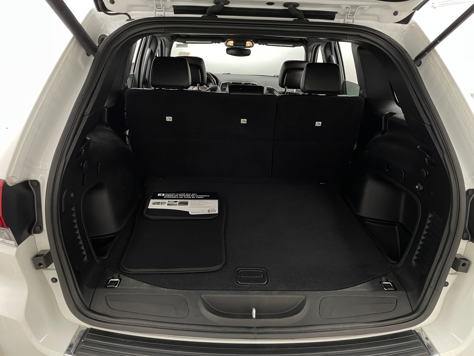 Thumbnail: 2022 Jeep Grand Cherokee - 6