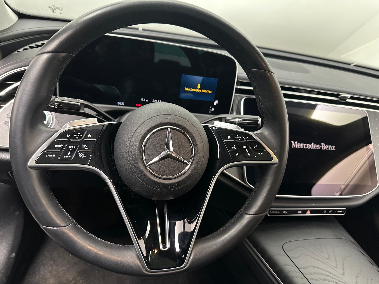 Thumbnail: 2024 Mercedes-Benz E-Class - 4