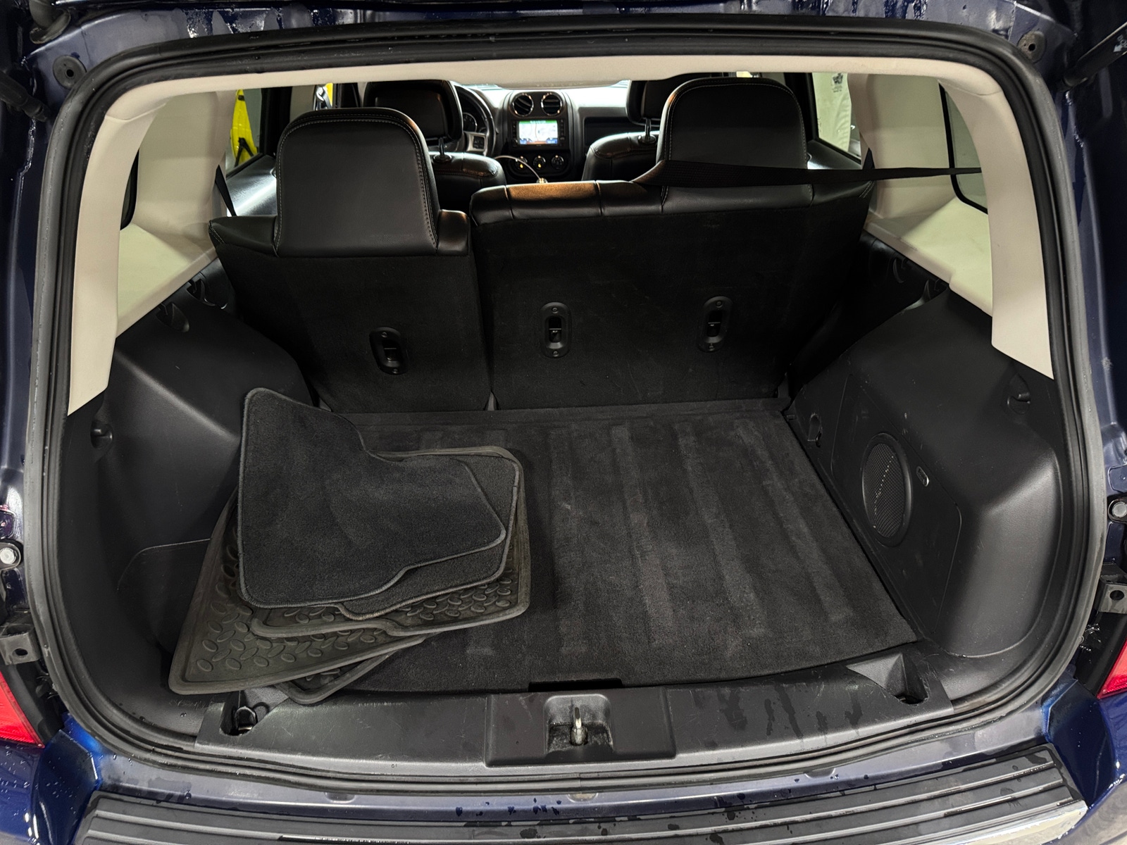 Thumbnail: 2012 Jeep Patriot - 6