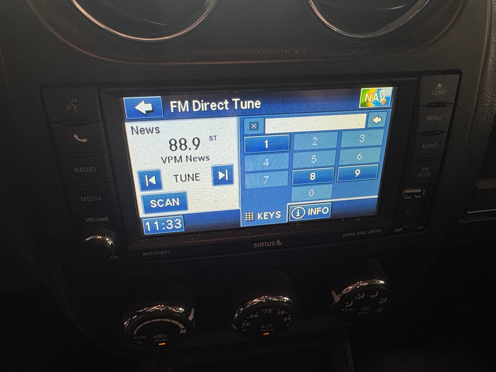 Thumbnail: 2012 Jeep Patriot - 3