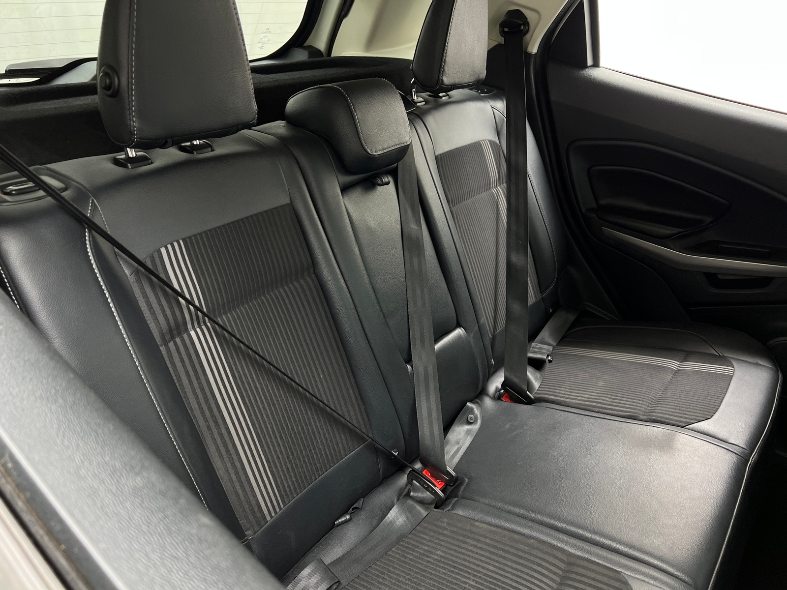 Thumbnail: 2021 Ford EcoSport - 5