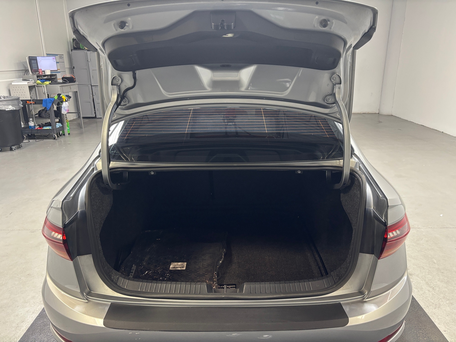 Thumbnail: 2019 Volkswagen Jetta - 7