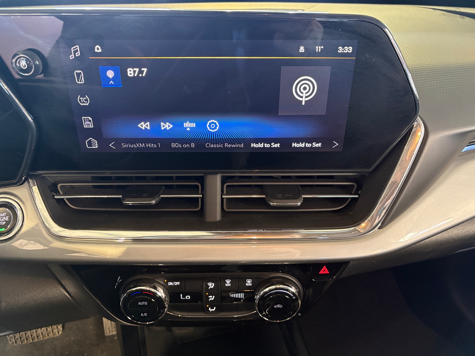 Thumbnail: 2025 Chevrolet Trax - 4