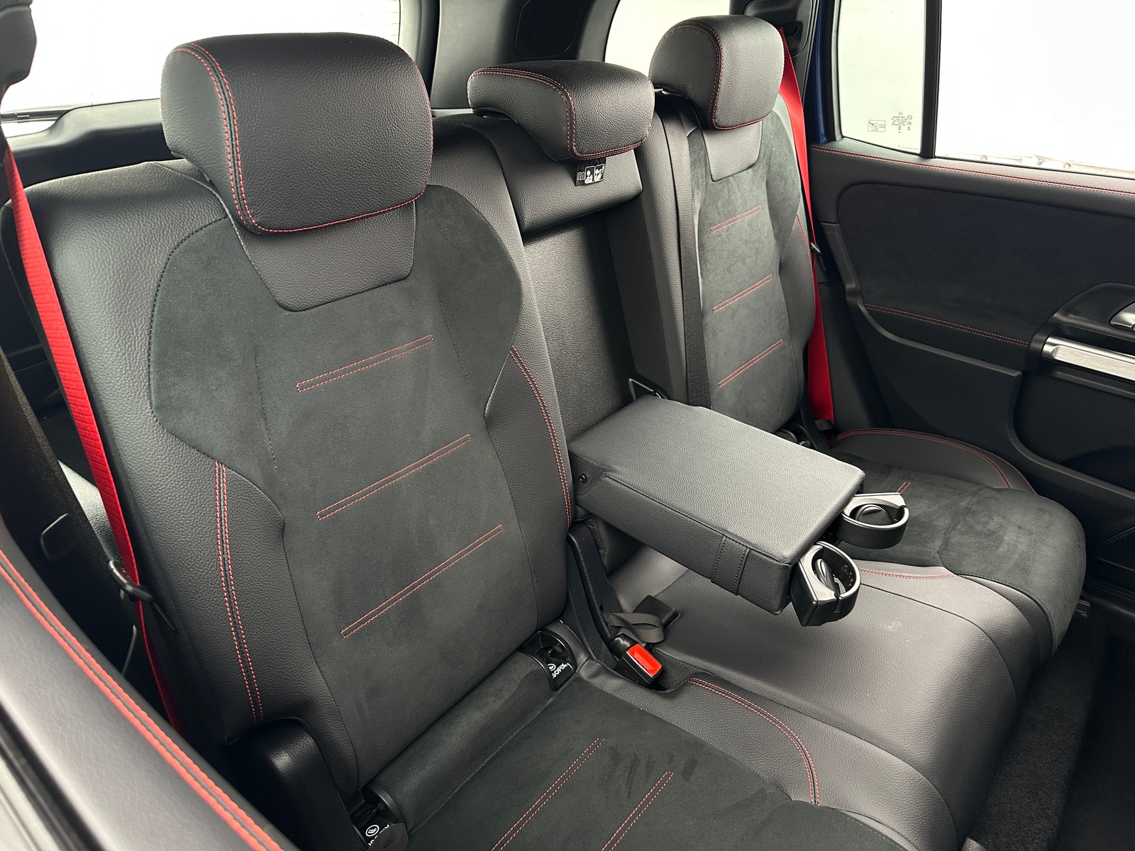 Thumbnail: 2025 Mercedes-Benz GLB - 5