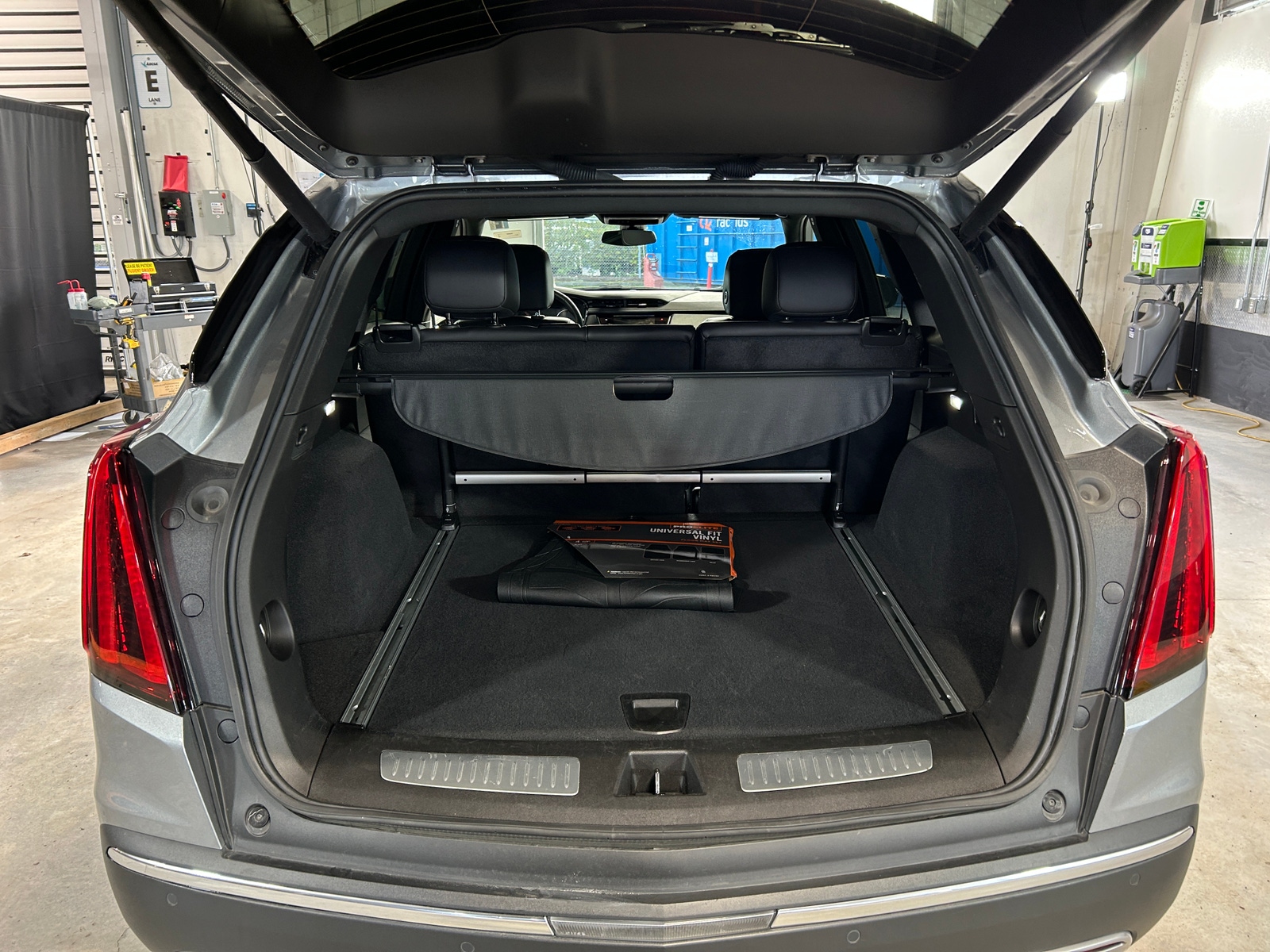 Thumbnail: 2025 Cadillac XT5 - 6