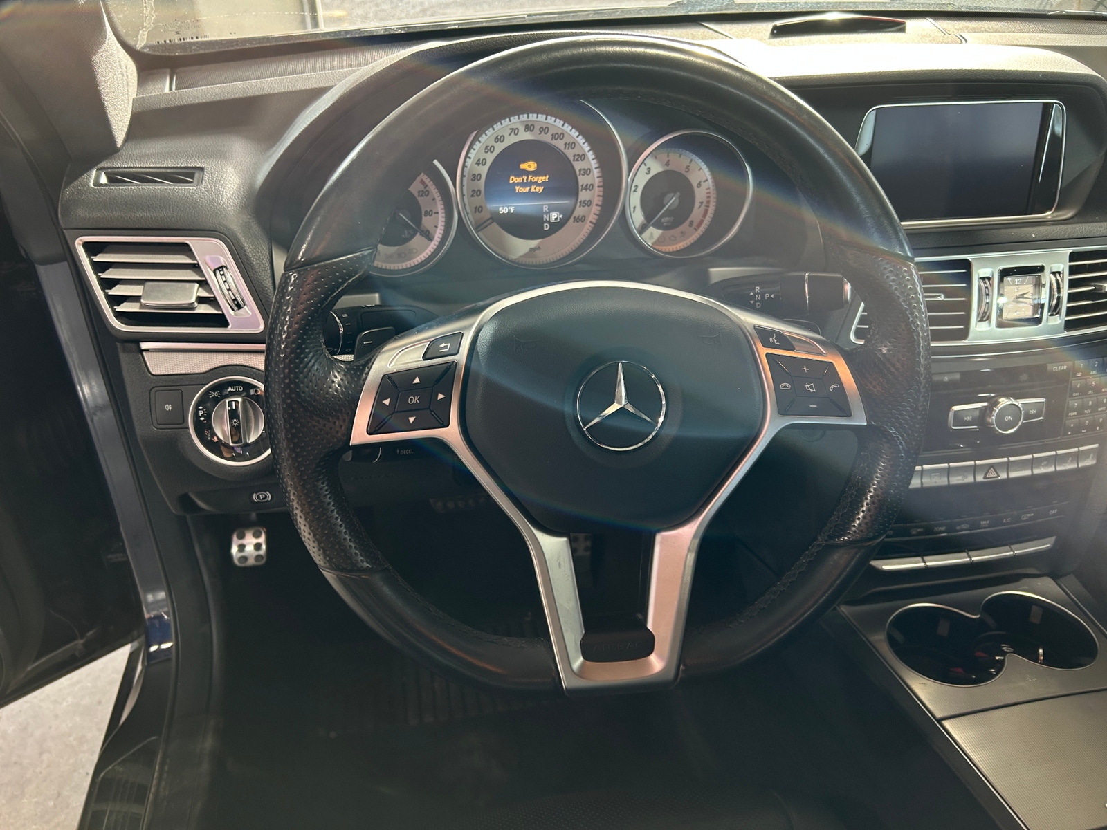 Thumbnail: 2015 Mercedes-Benz E-Class - 3