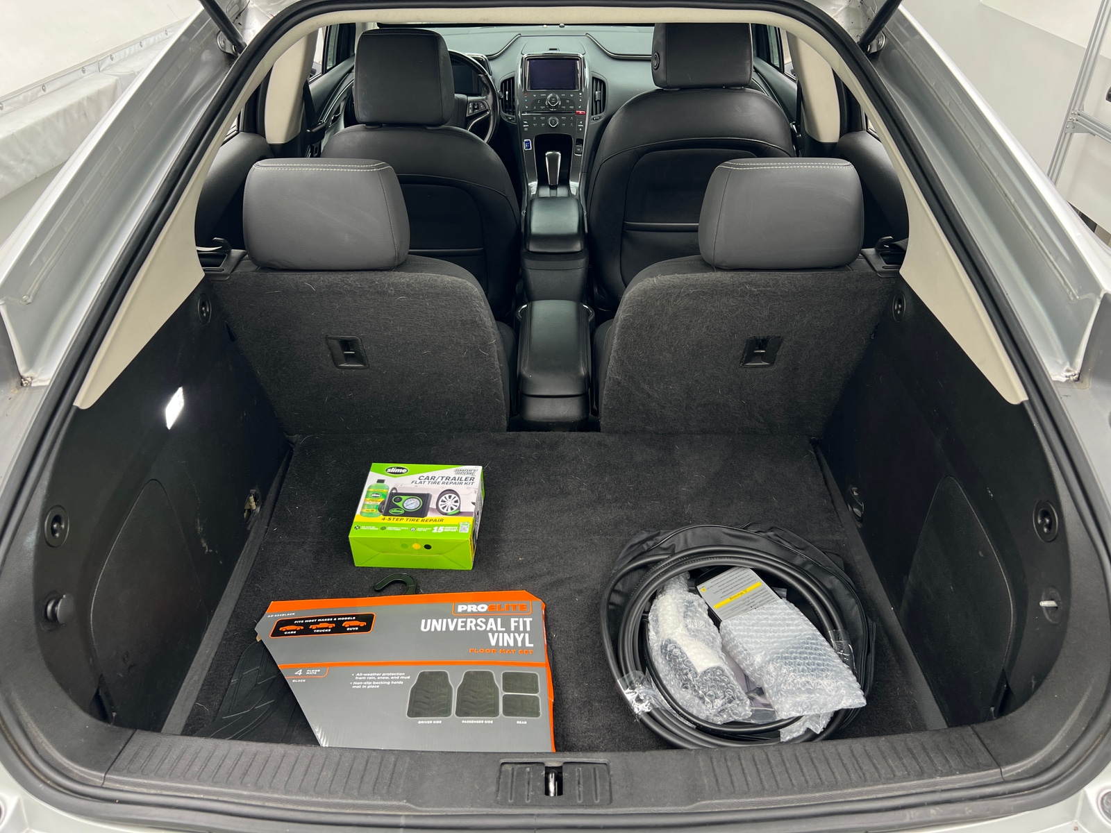 Thumbnail: 2013 Chevrolet Volt - 6