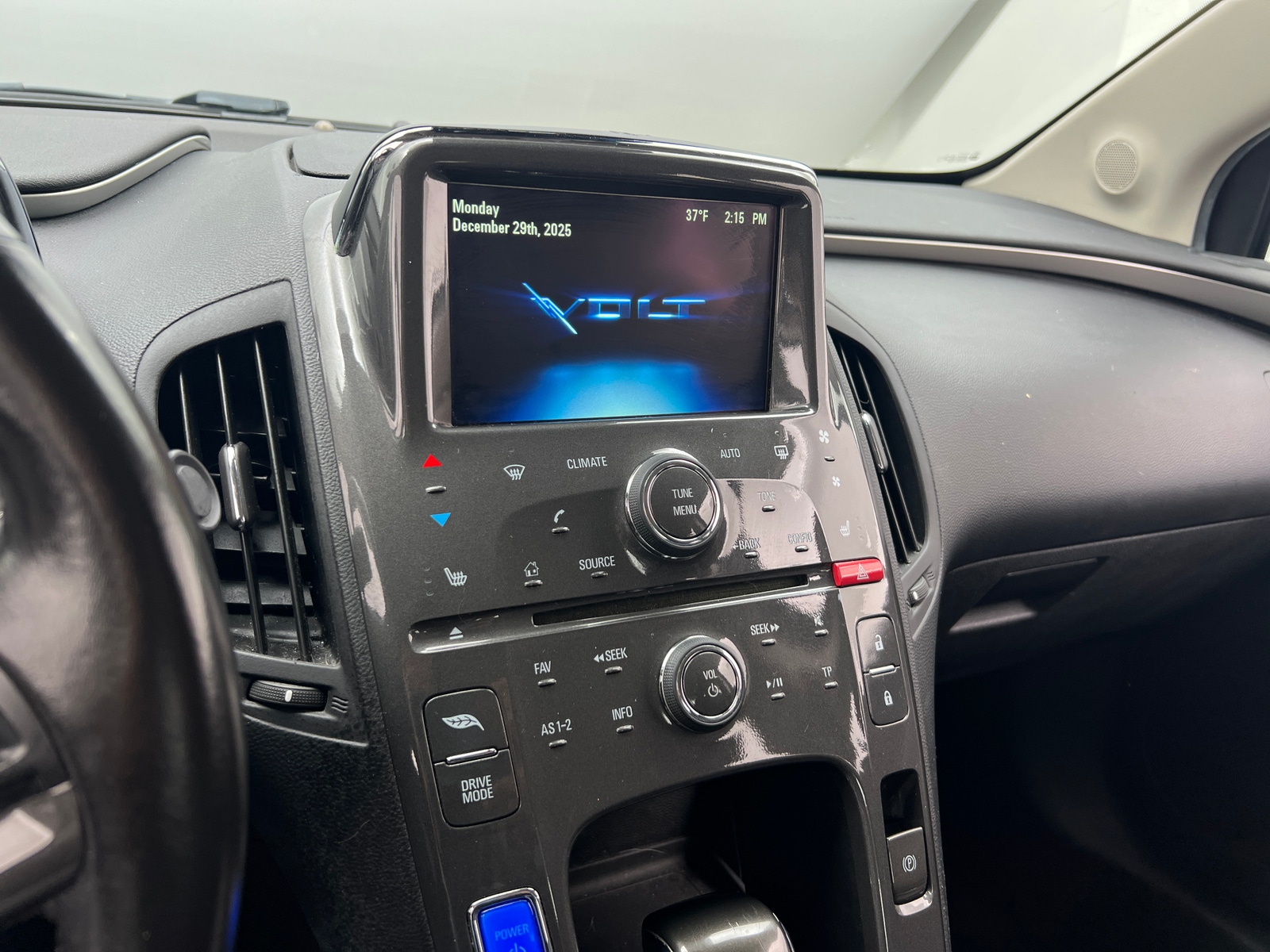 Thumbnail: 2013 Chevrolet Volt - 3