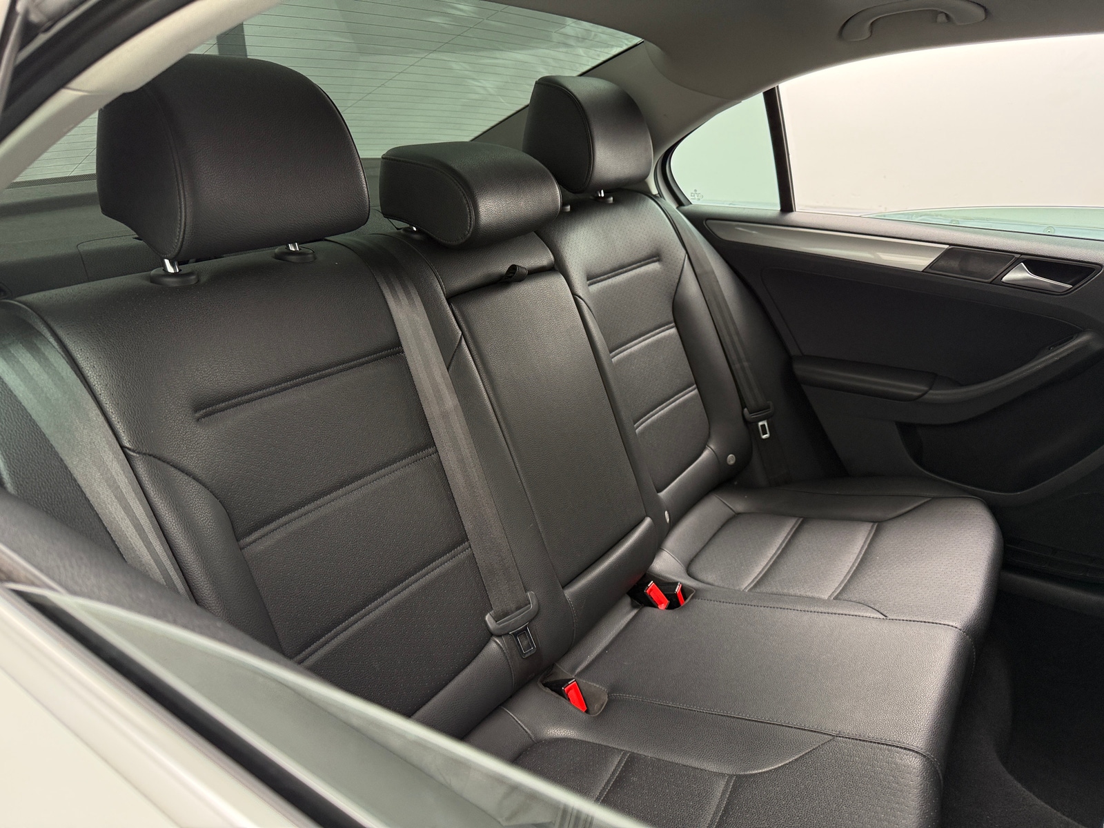 Thumbnail: 2017 Volkswagen Jetta - 5