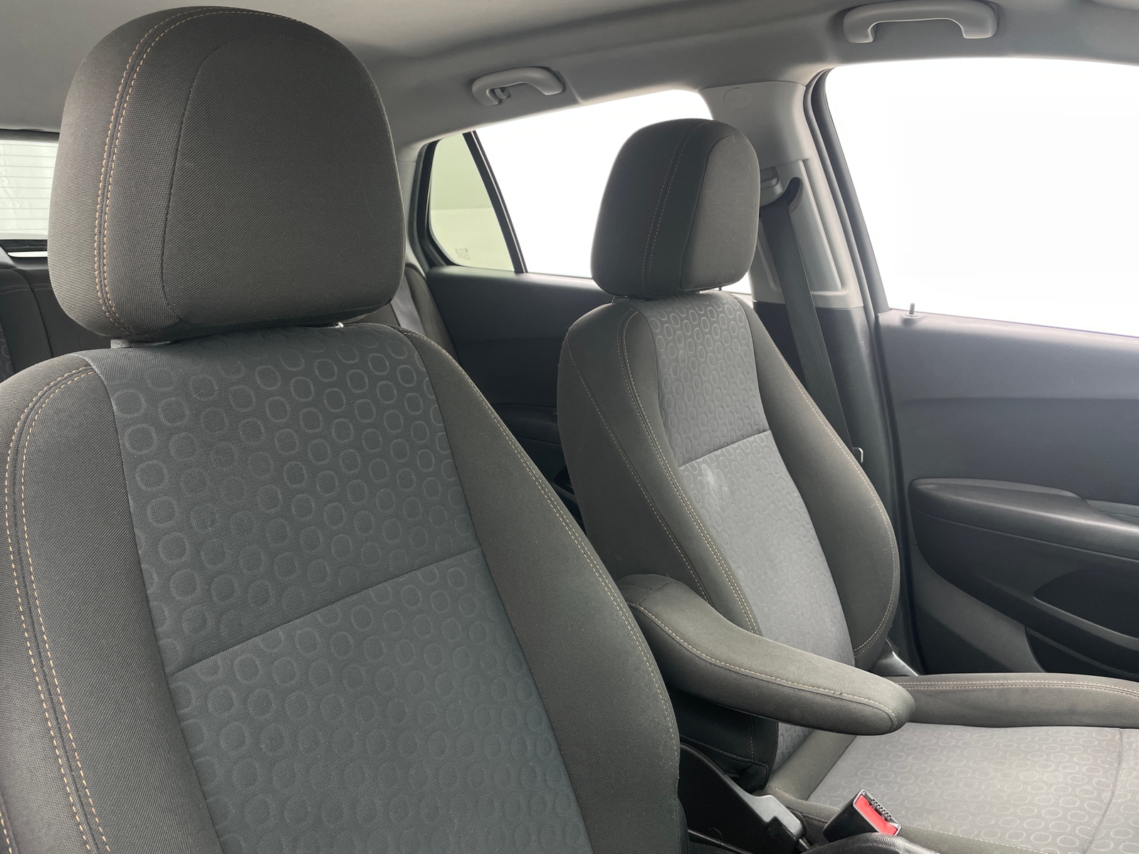 Thumbnail: 2020 Chevrolet Trax - 2