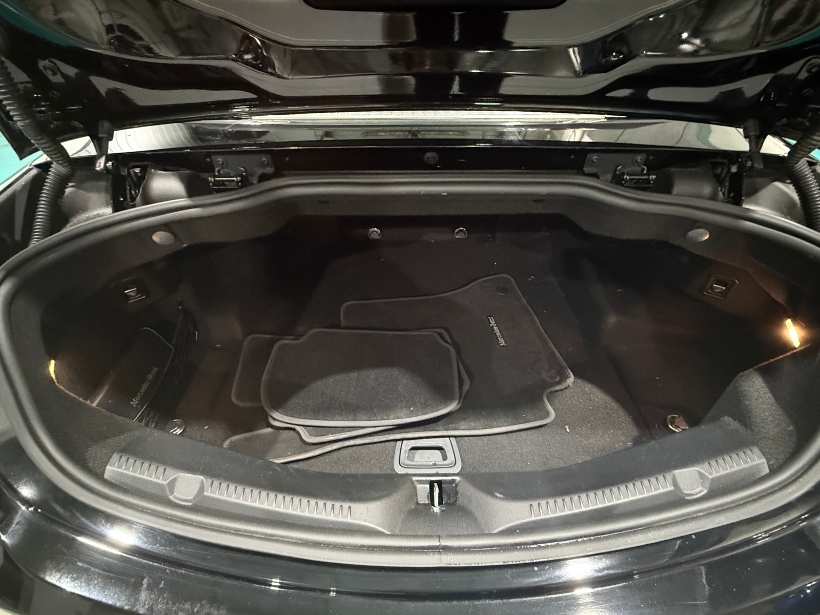 Thumbnail: 2018 Mercedes-Benz E-Class - 6