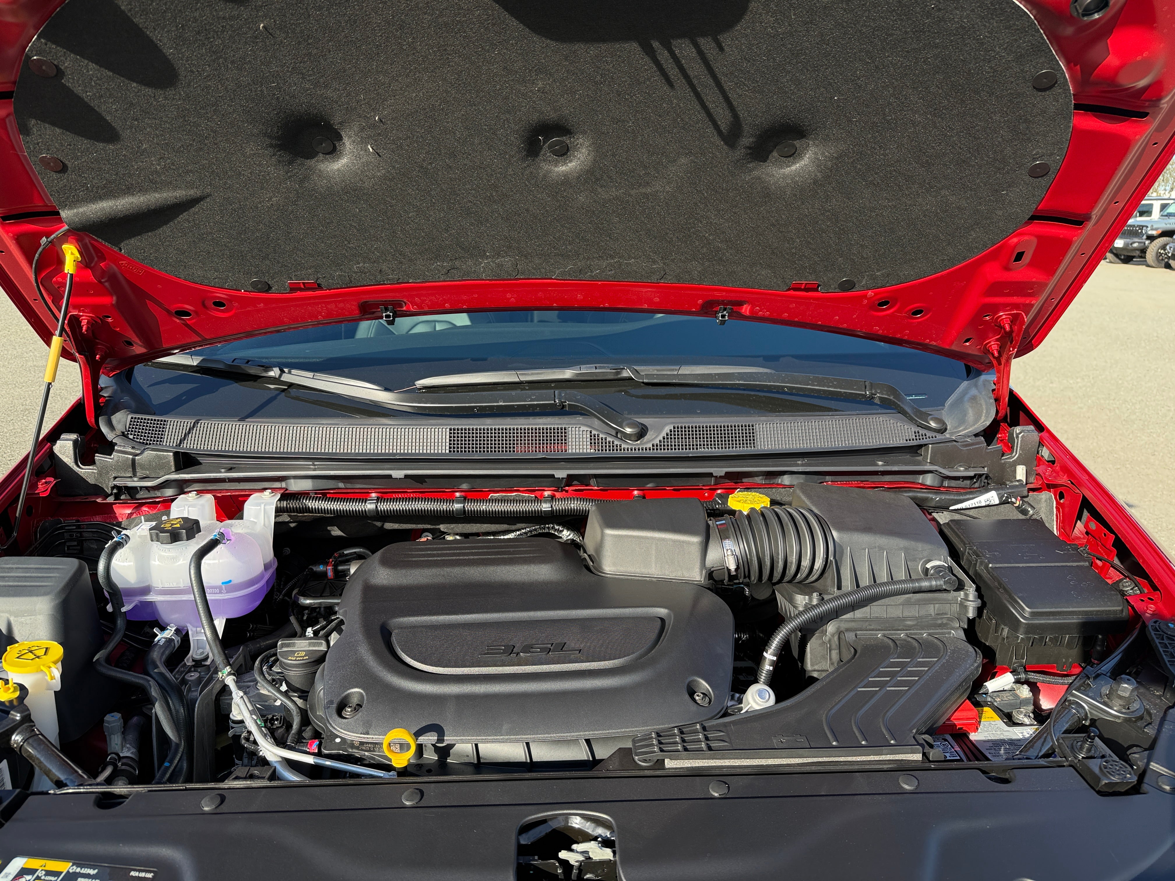 2026 Chrysler Pacifica Select's photo
