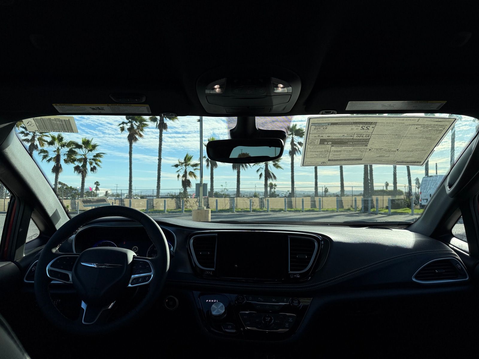 Thumbnail: 2026 Chrysler Pacifica - 2