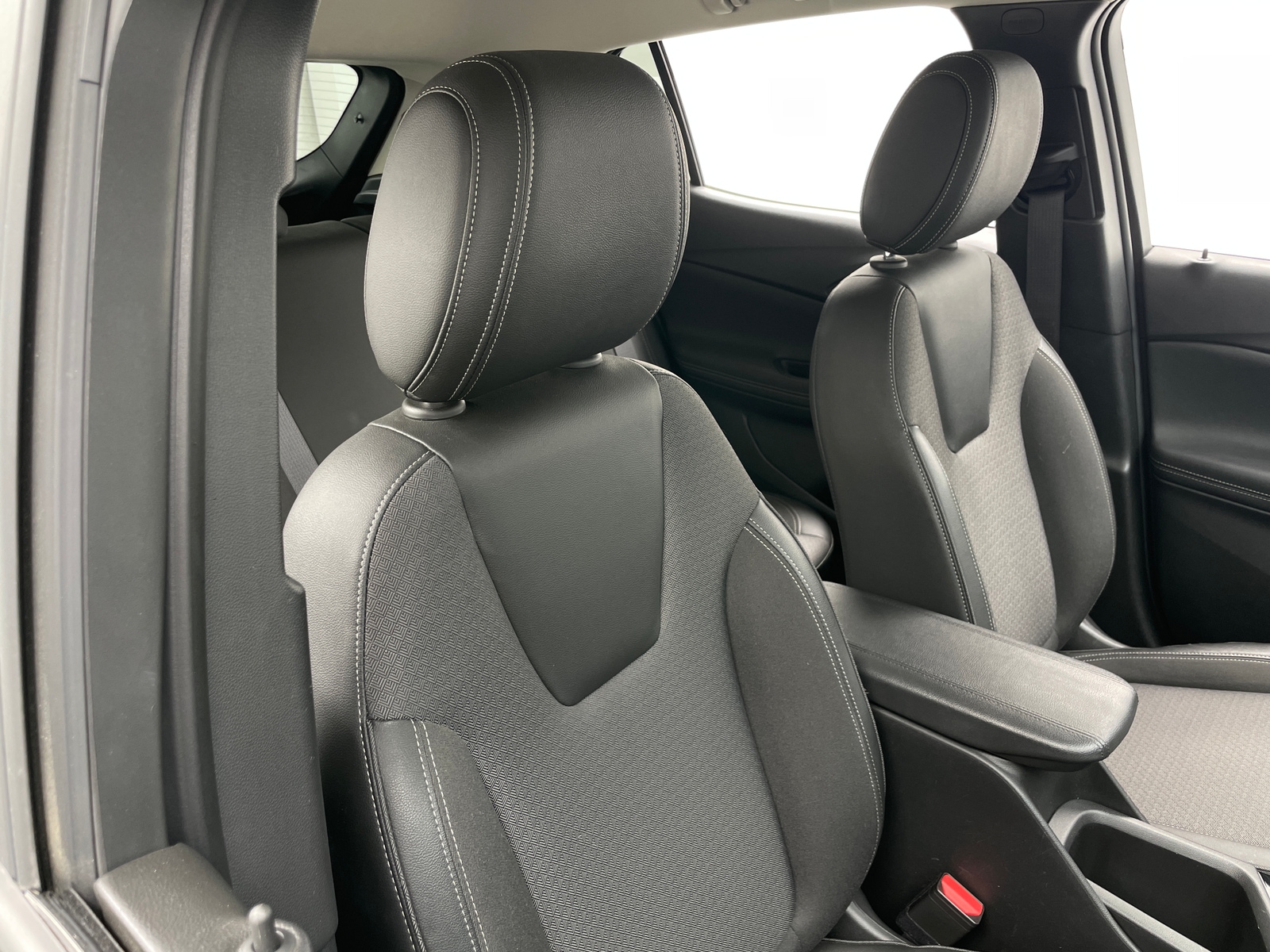 Thumbnail: 2025 Buick Encore GX - 2