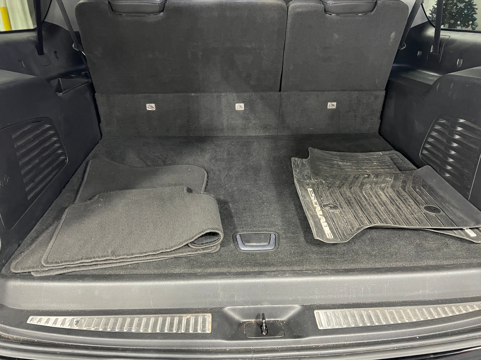 Thumbnail: 2020 Cadillac Escalade - 6