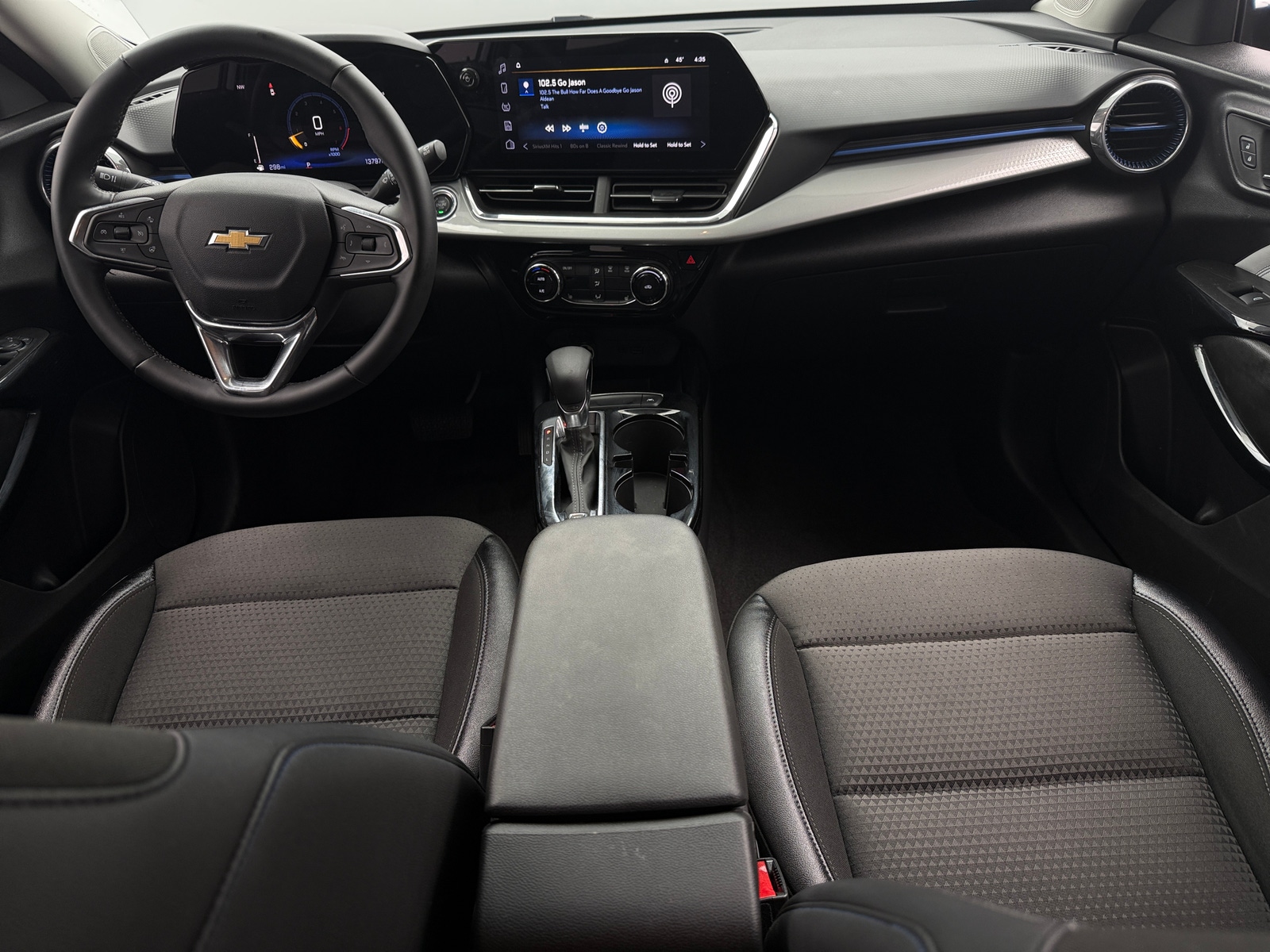 Thumbnail: 2025 Chevrolet Trax - 3