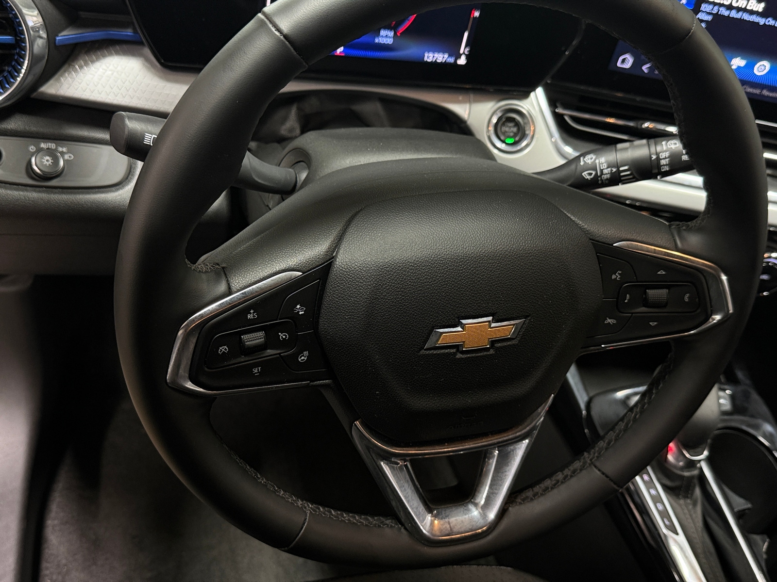 Thumbnail: 2025 Chevrolet Trax - 5