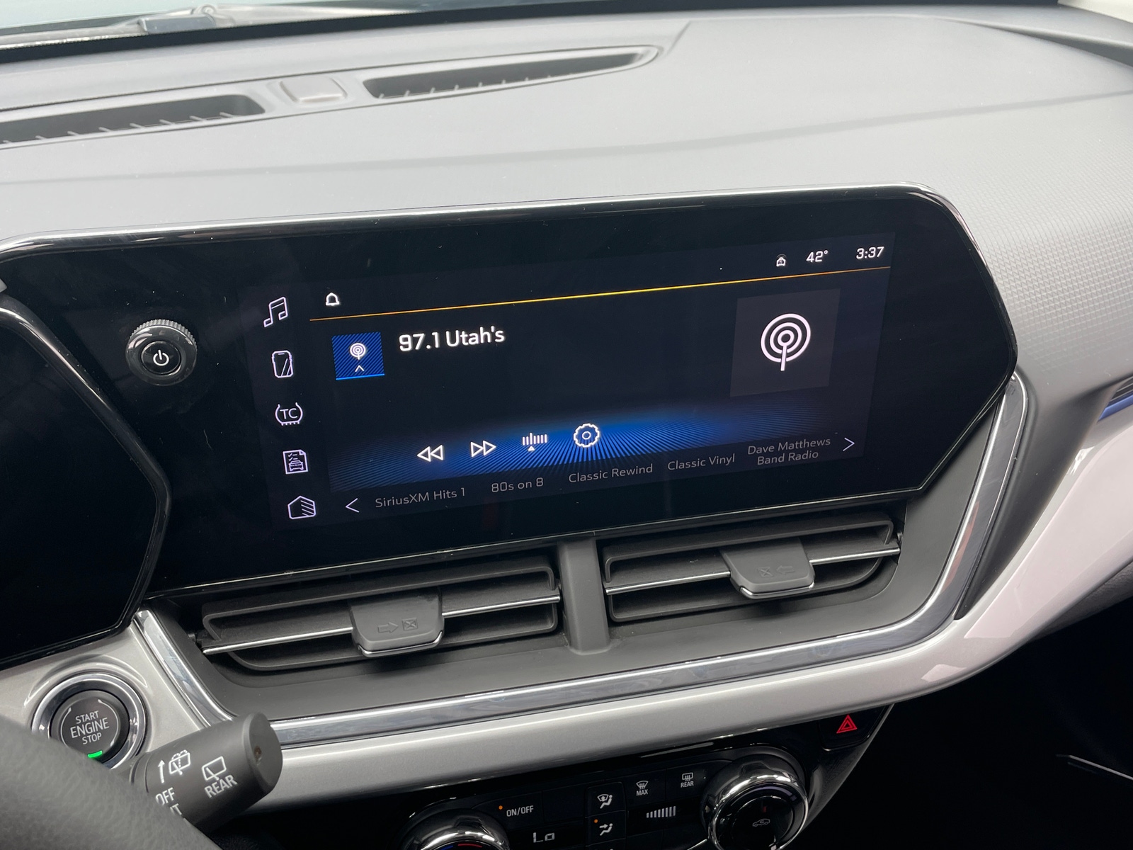 Thumbnail: 2025 Chevrolet Trax - 4