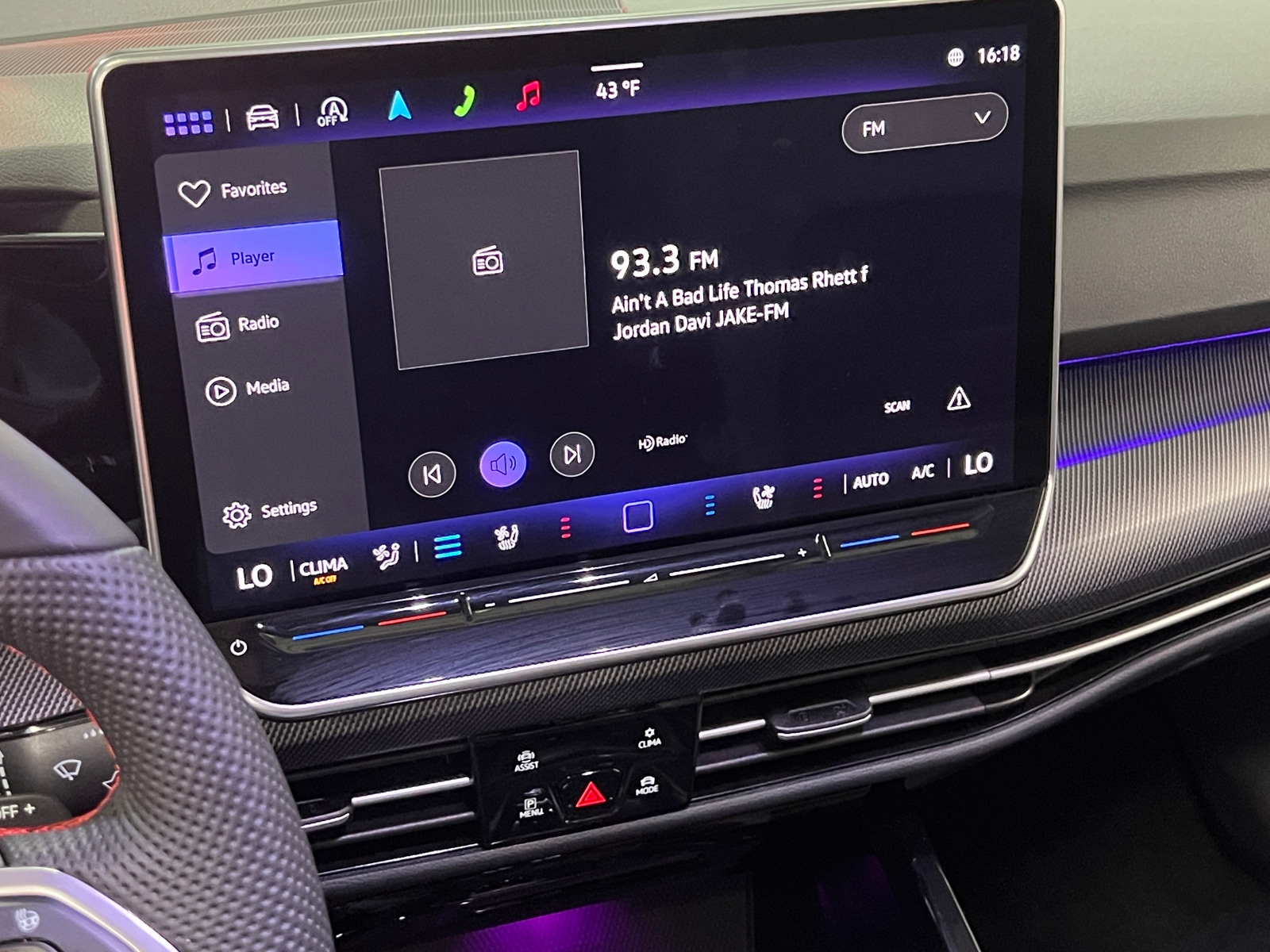 Thumbnail: 2025 Volkswagen Golf - 3