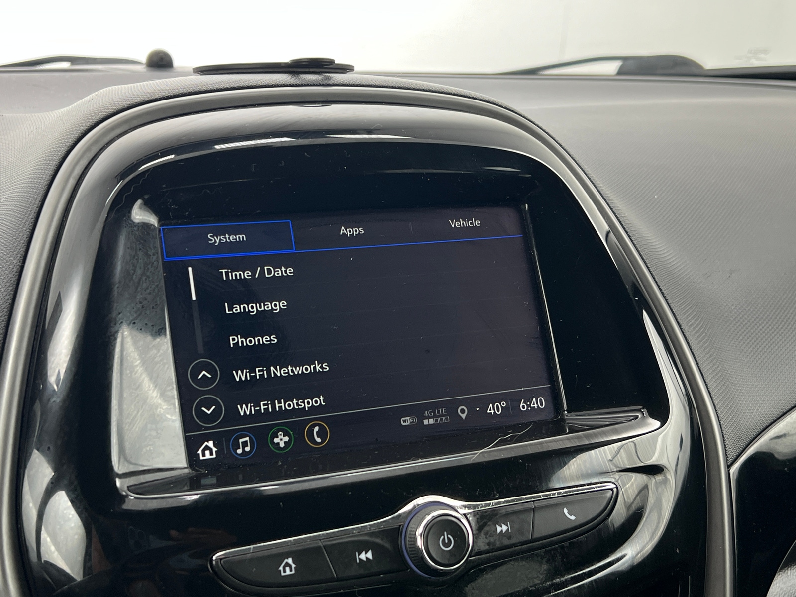 Thumbnail: 2022 Chevrolet Spark - 4