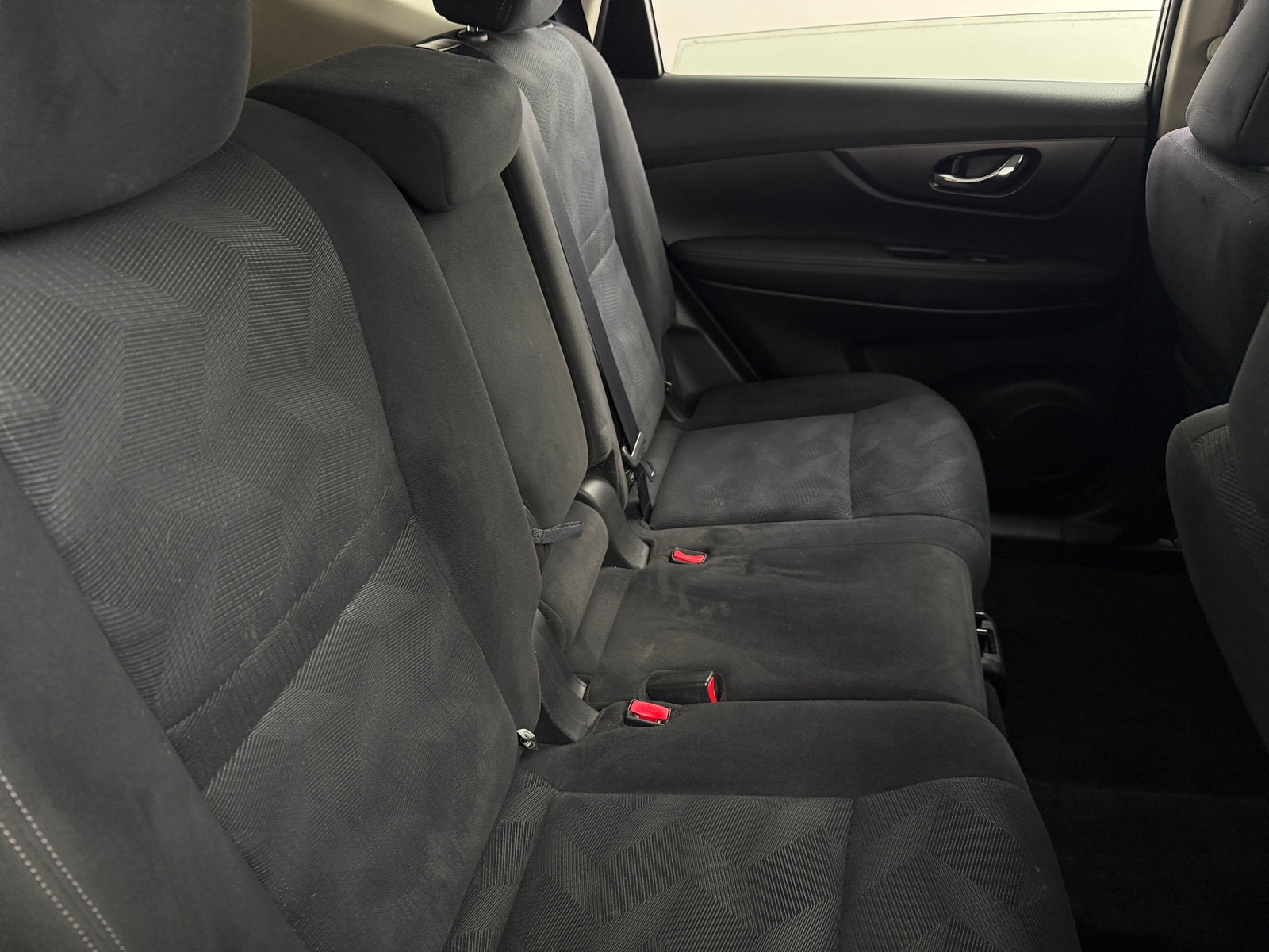 Thumbnail: 2016 Nissan Rogue - 6